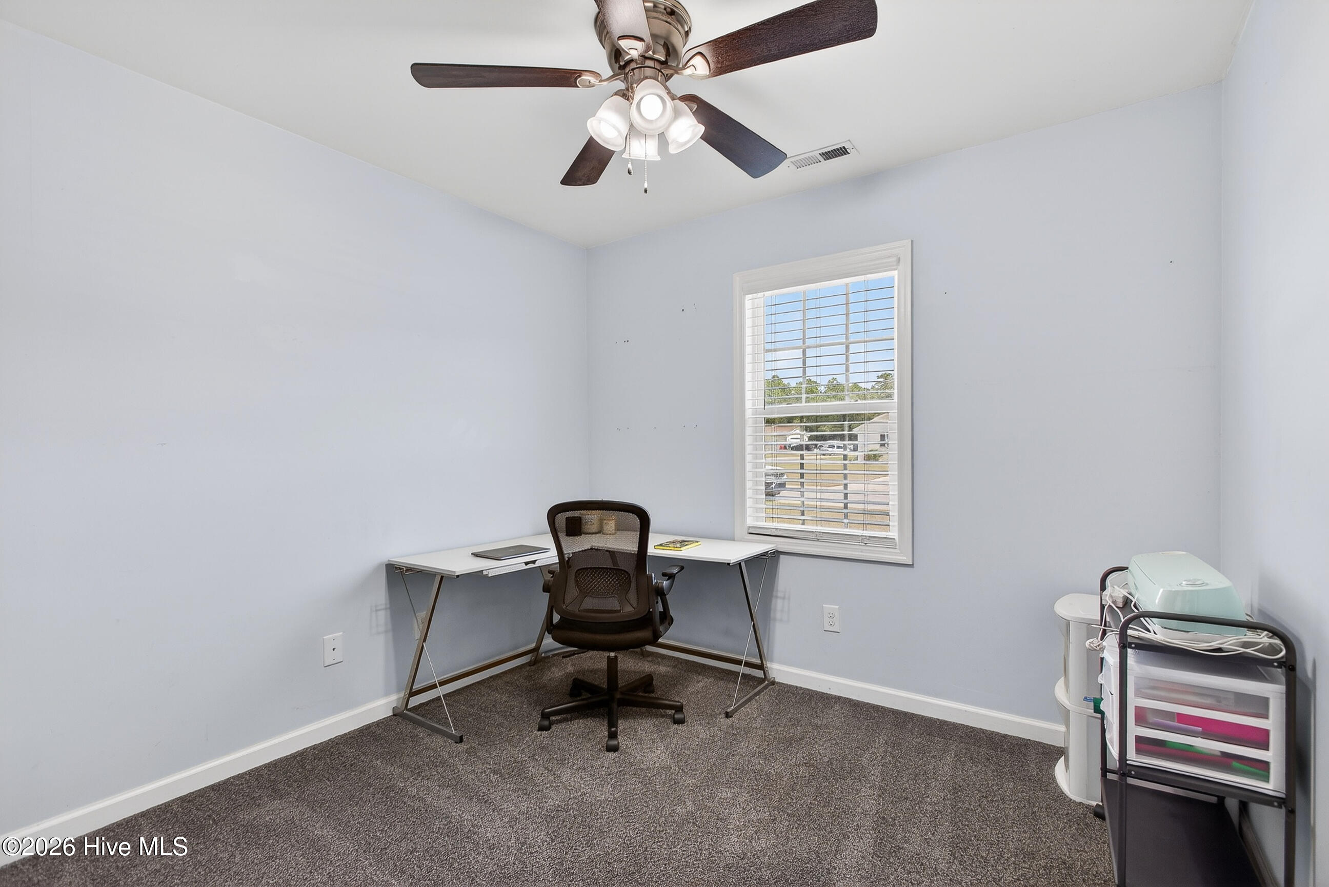 100566610 | Photo 25