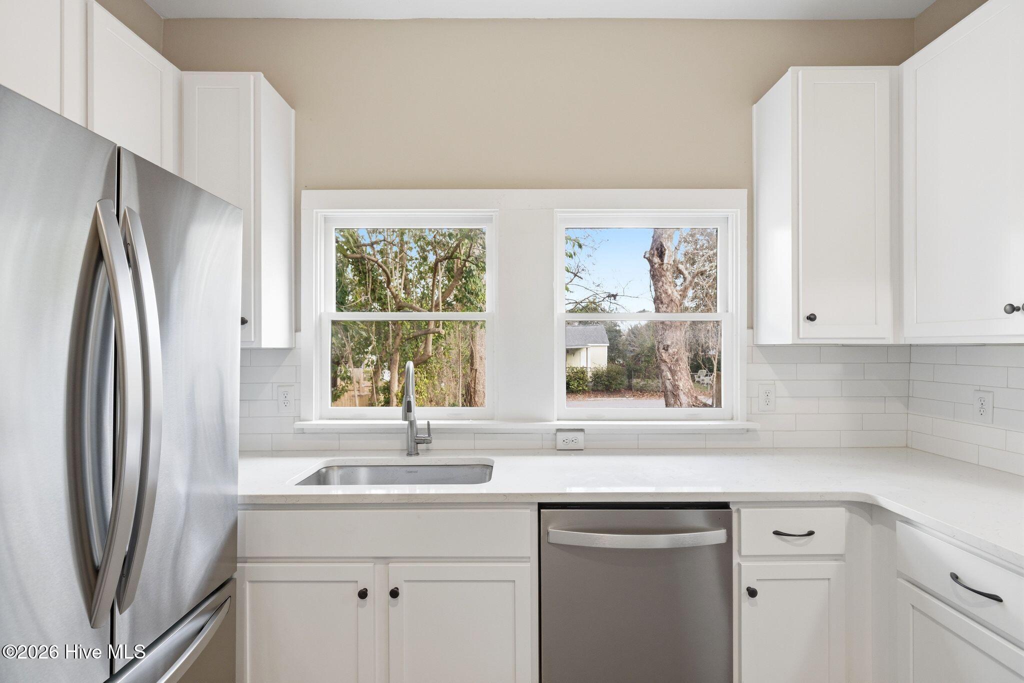 100562420 | Photo 30