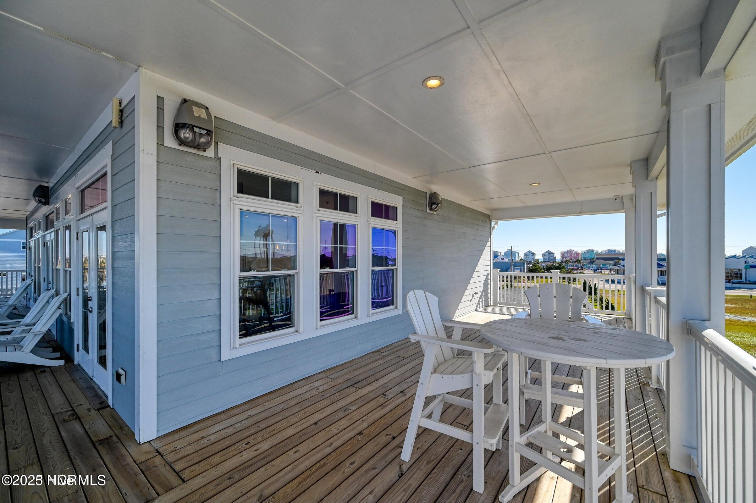 100514577 | Photo 21