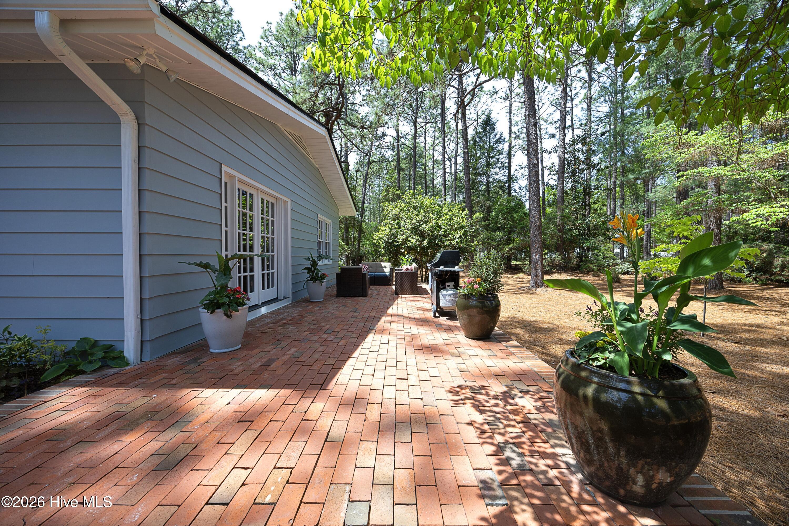 51RightSidePatio