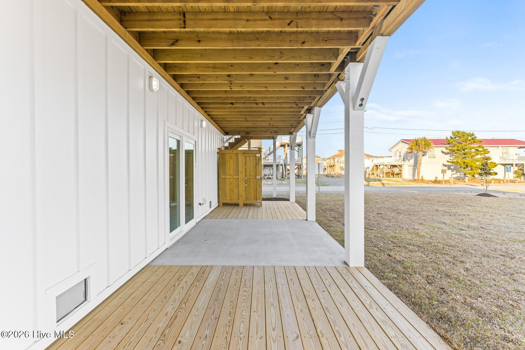 100561823 | Photo 52