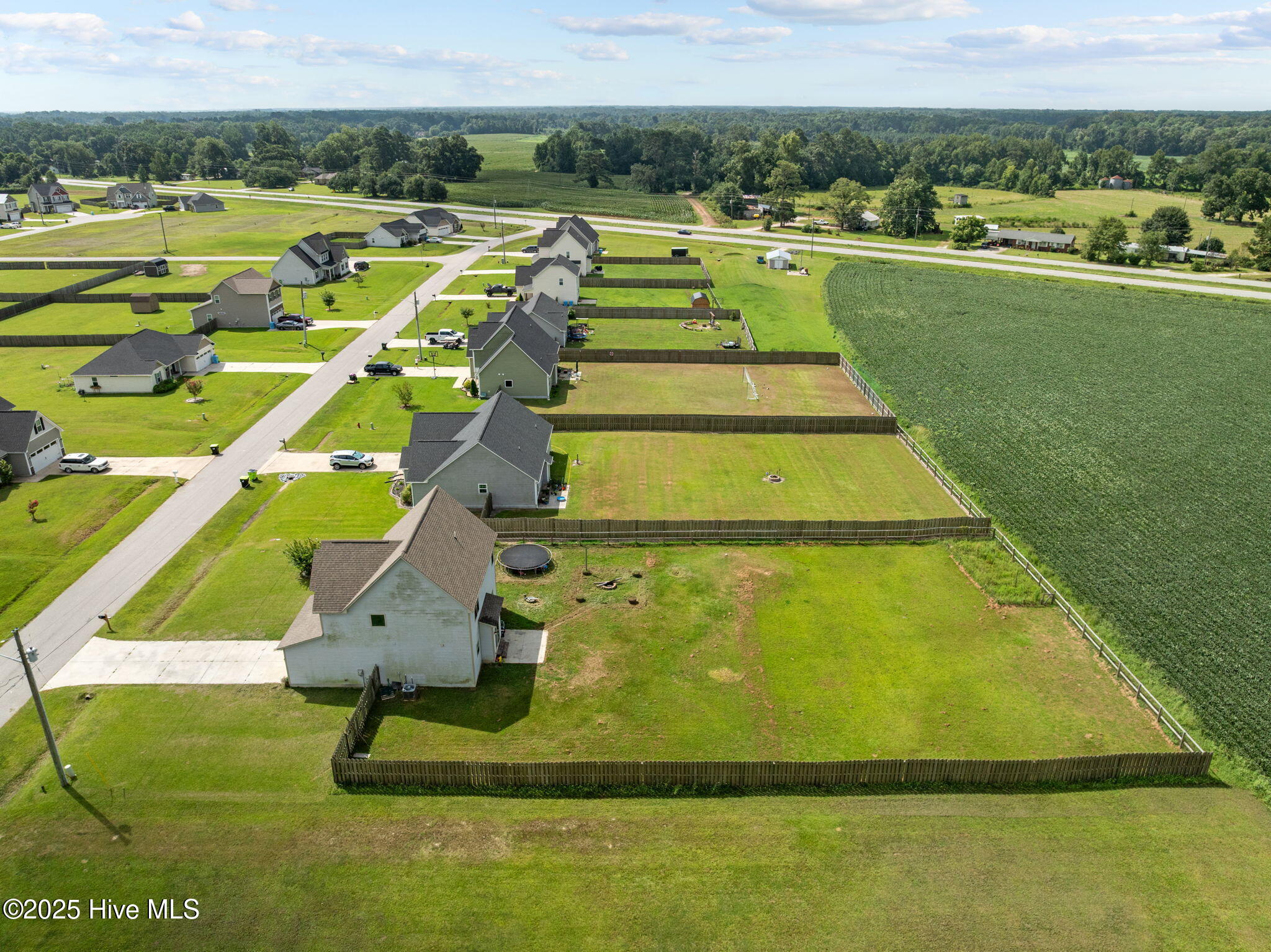 100521248 | Photo 37