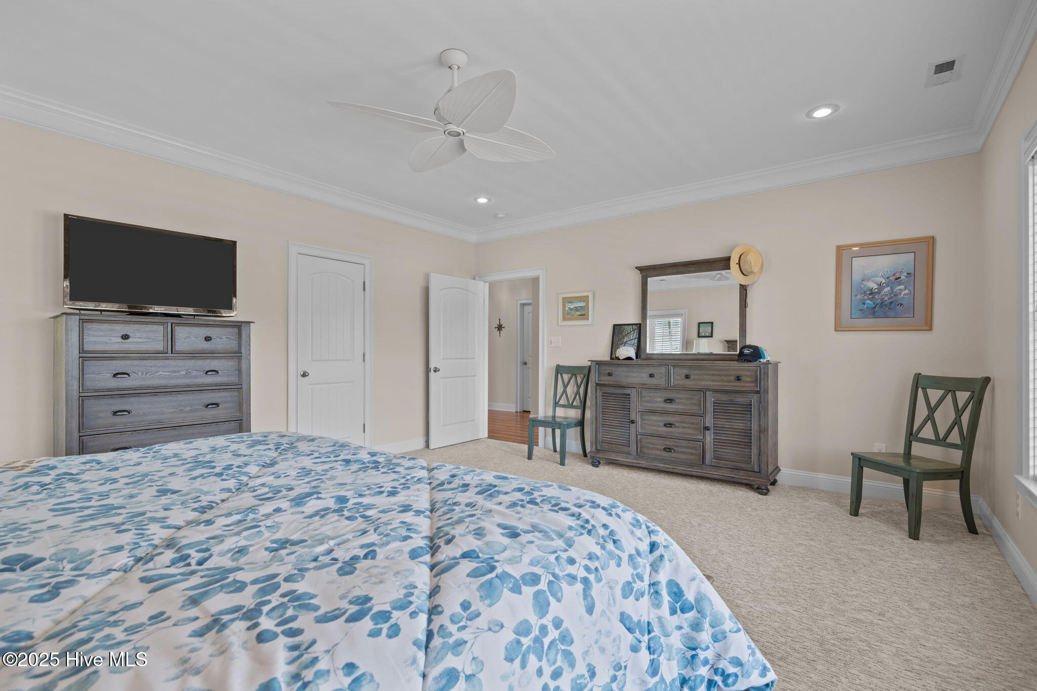 429 Live Oak Road,Newport