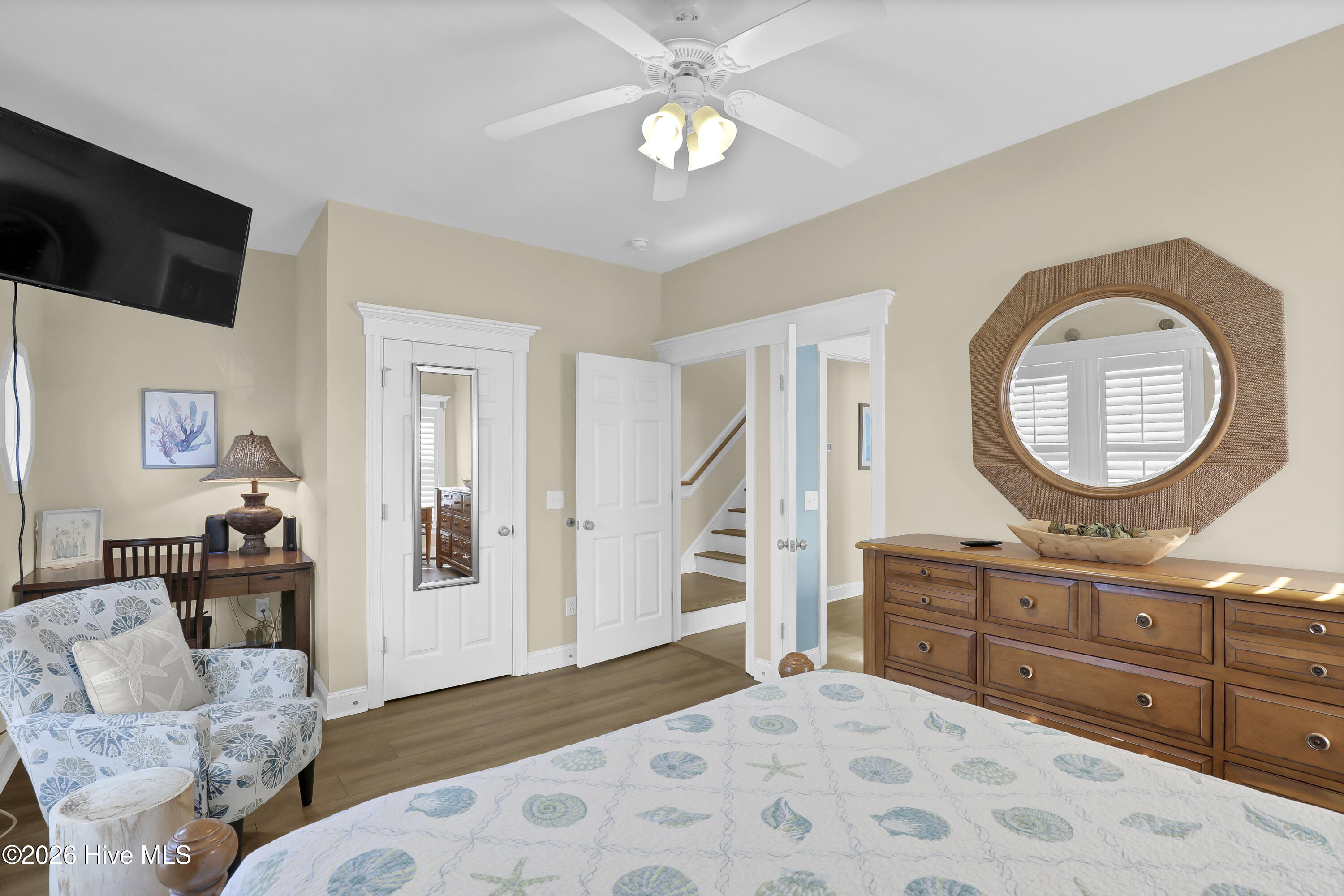 100556575 | Photo 30