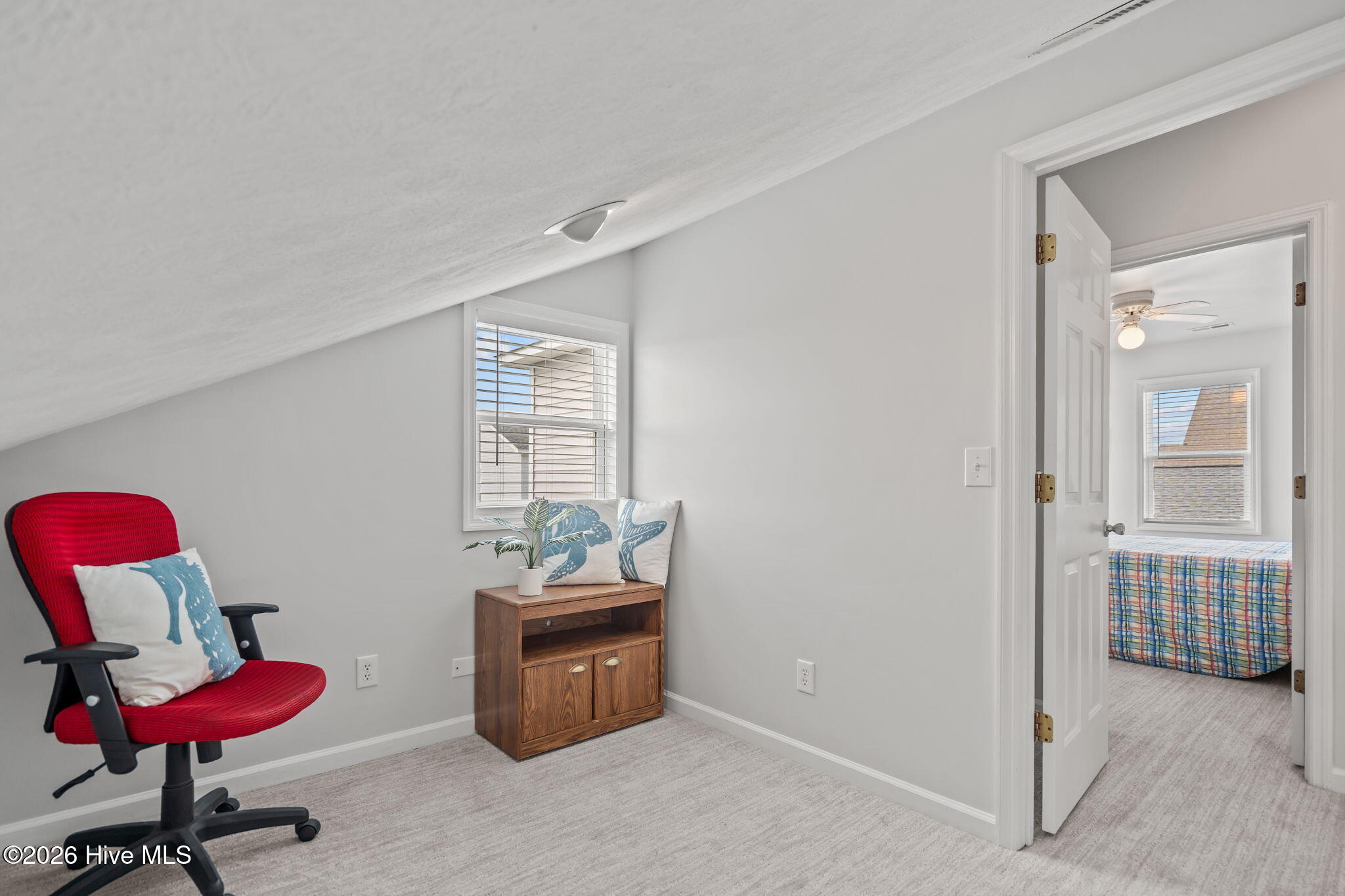 100562748 | Photo 29