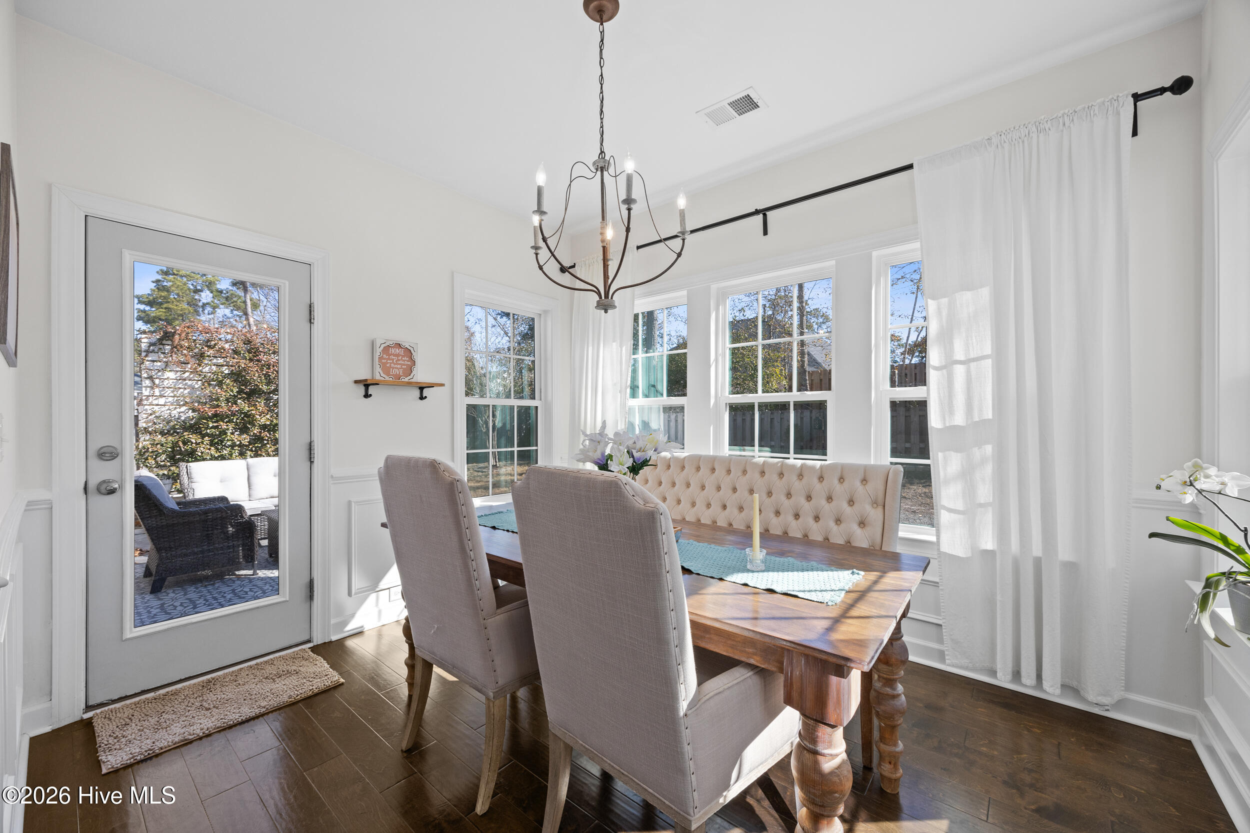 100555431 | Photo 17