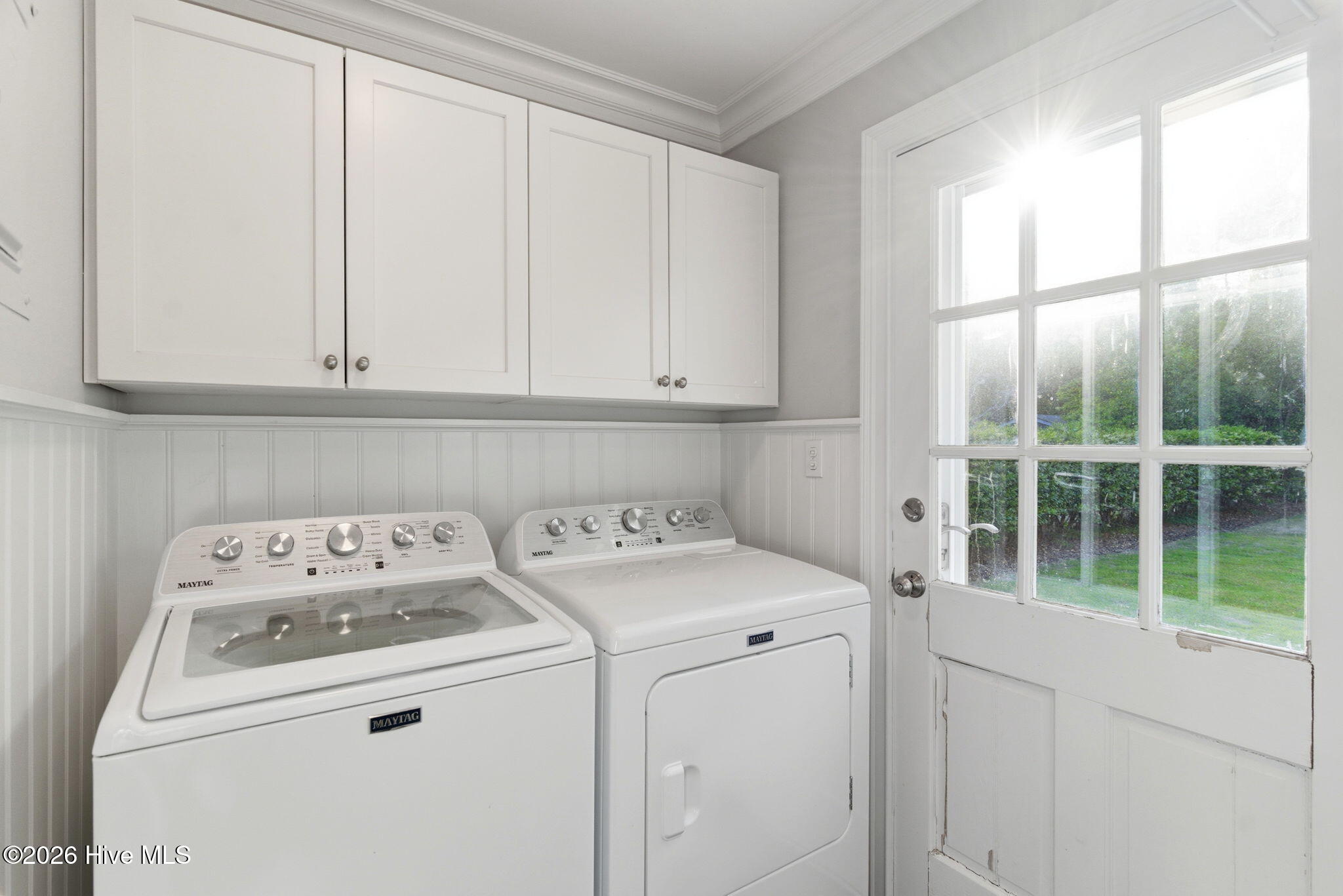 100569519 | Photo 36