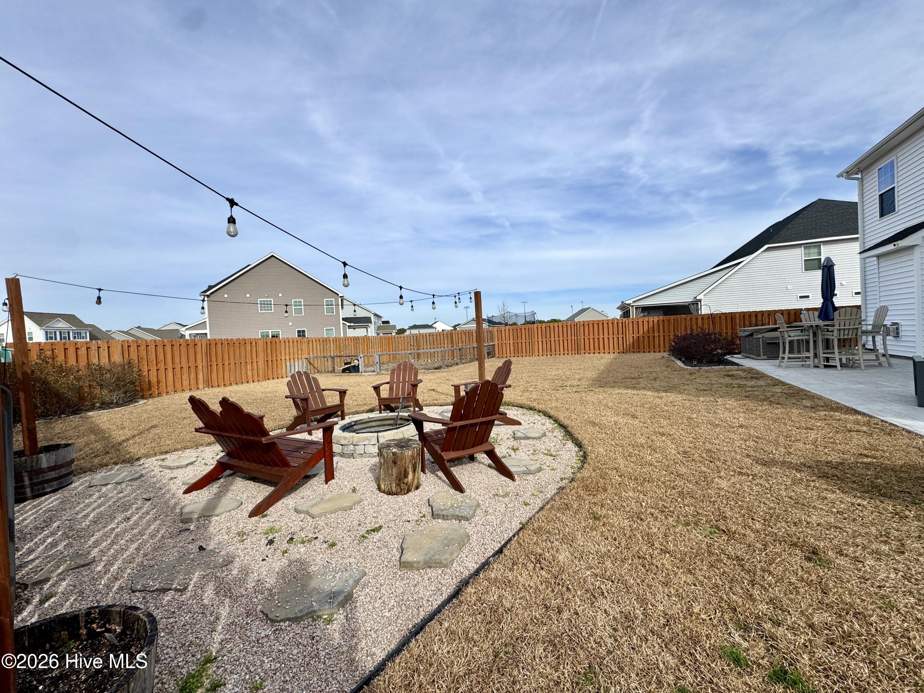 100547423 | Photo 50