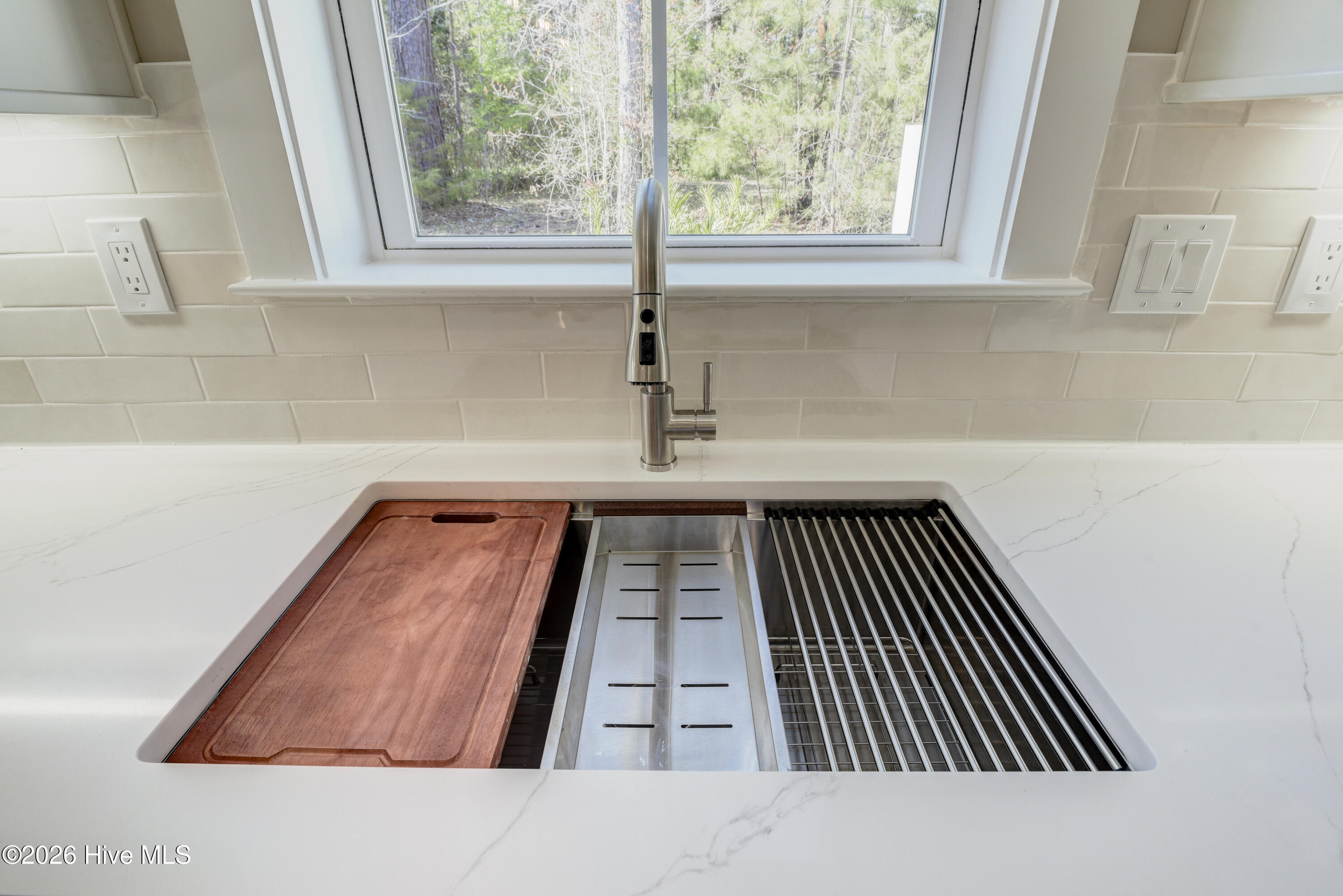 100541947 | Photo 23