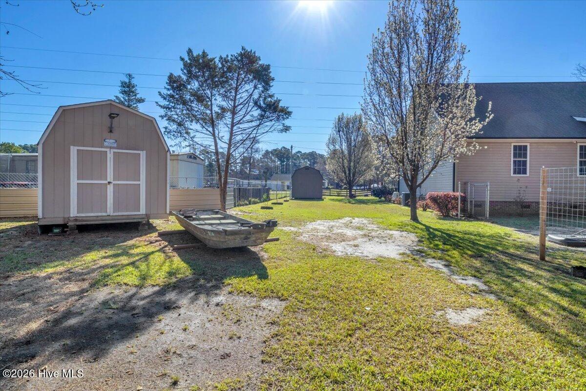 100561788 | Photo 78