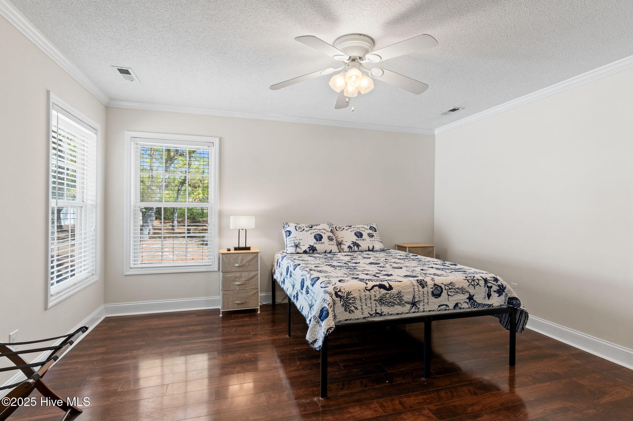 100500215 | Photo 21