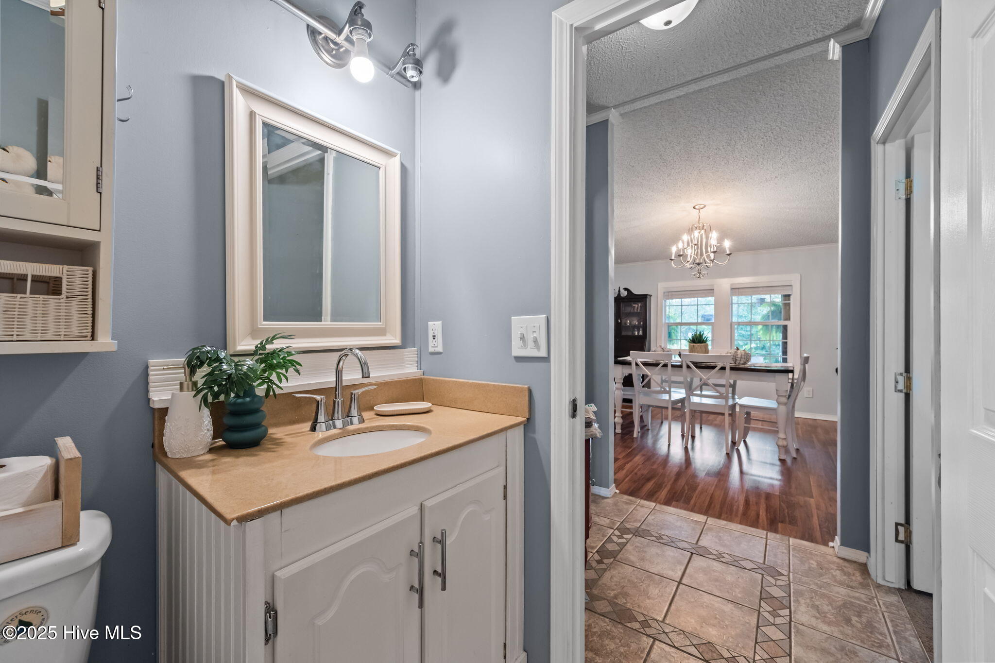 100537137 | Photo 37