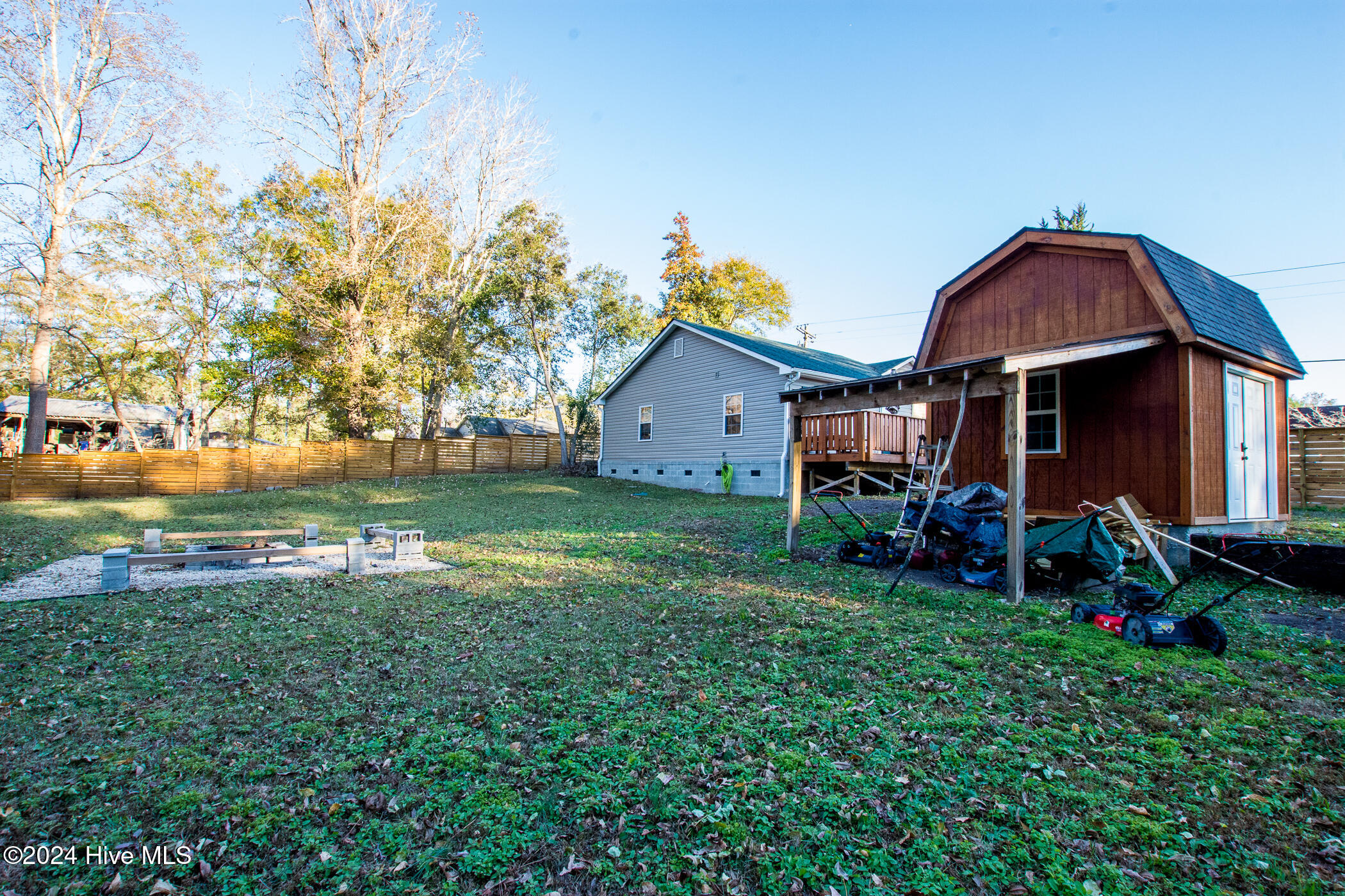 100552342 | Photo 49