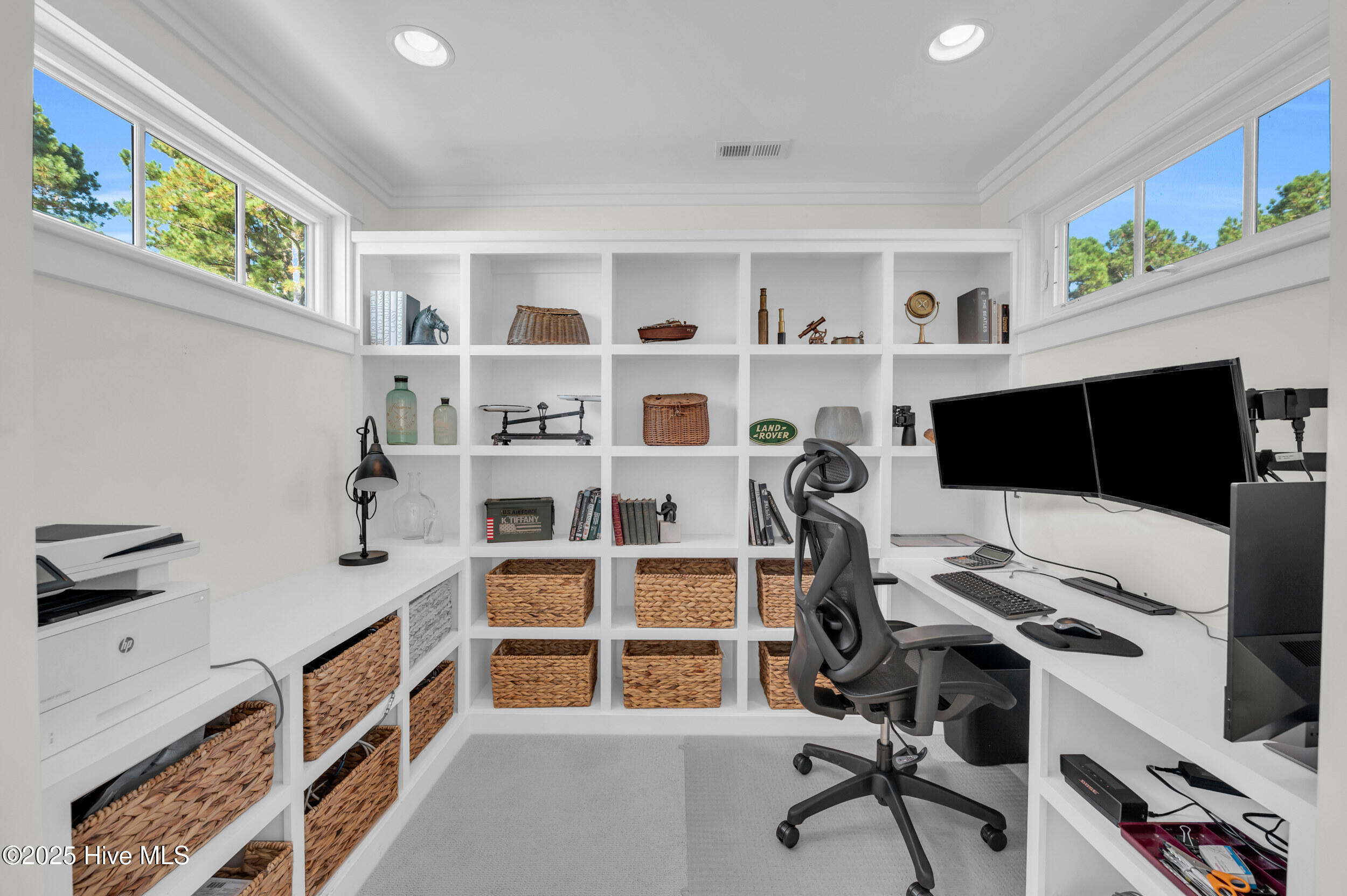 100532568 | Photo 28