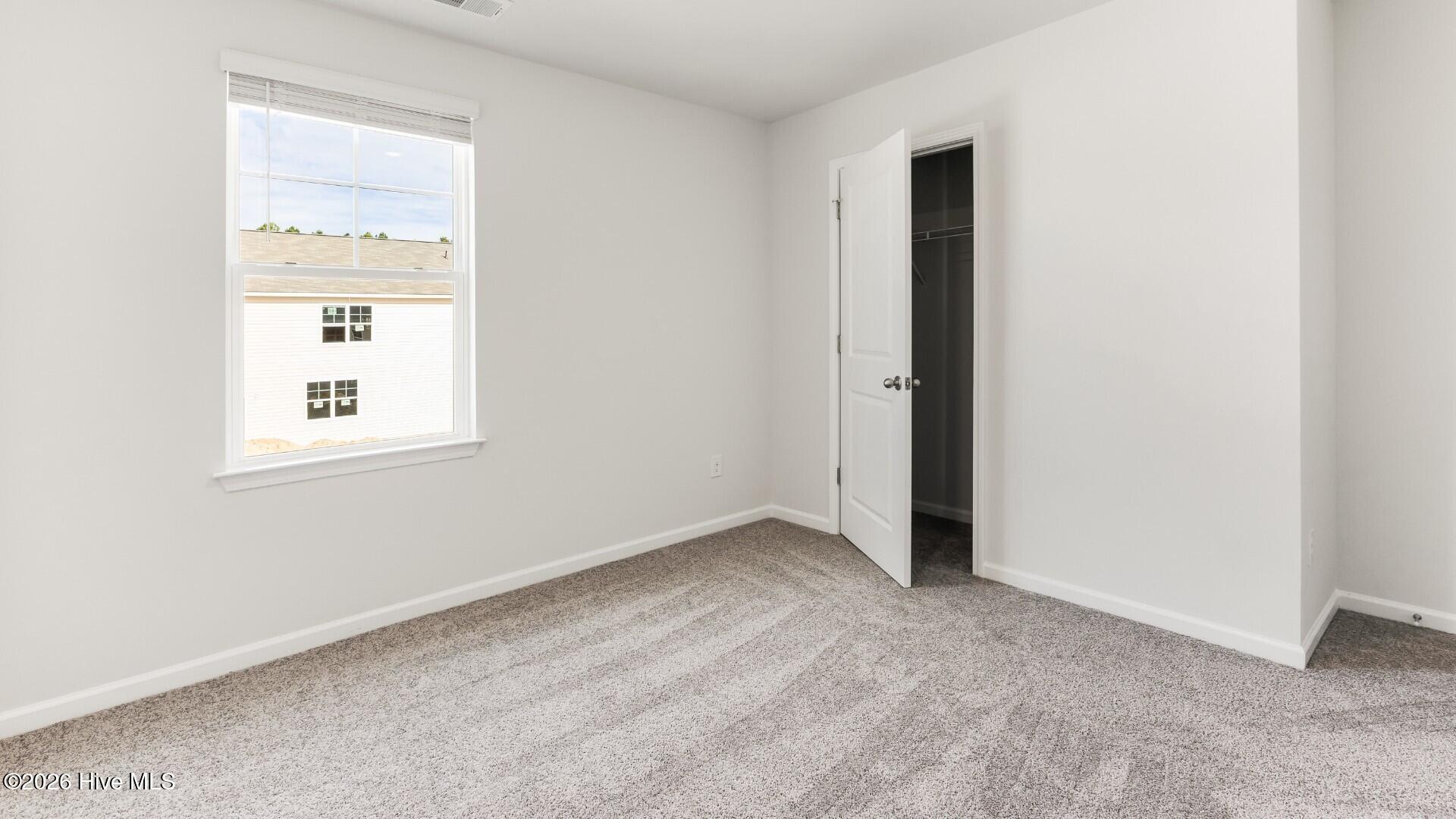 100550246 | Photo 18