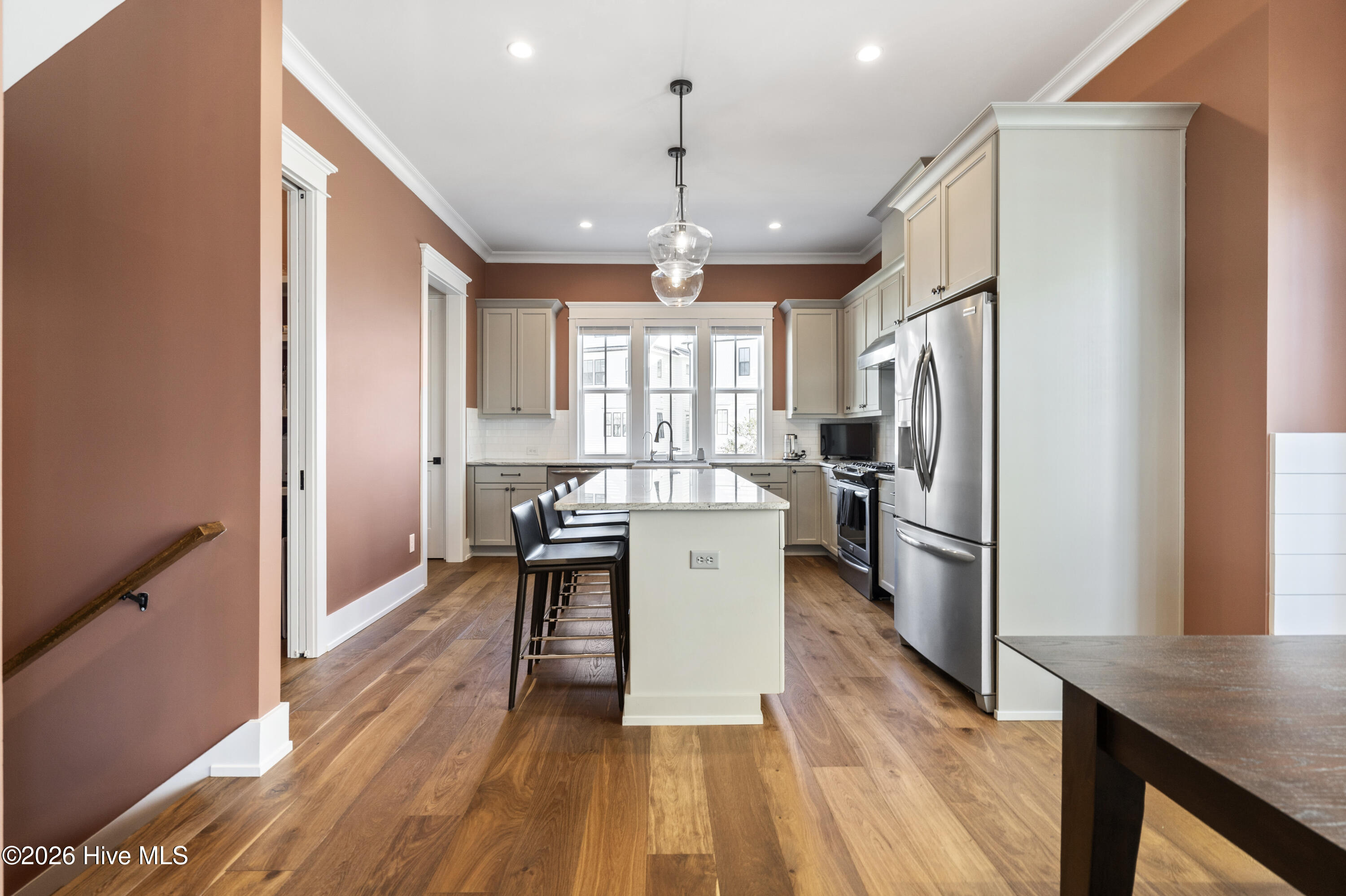 100554242 | Photo 14