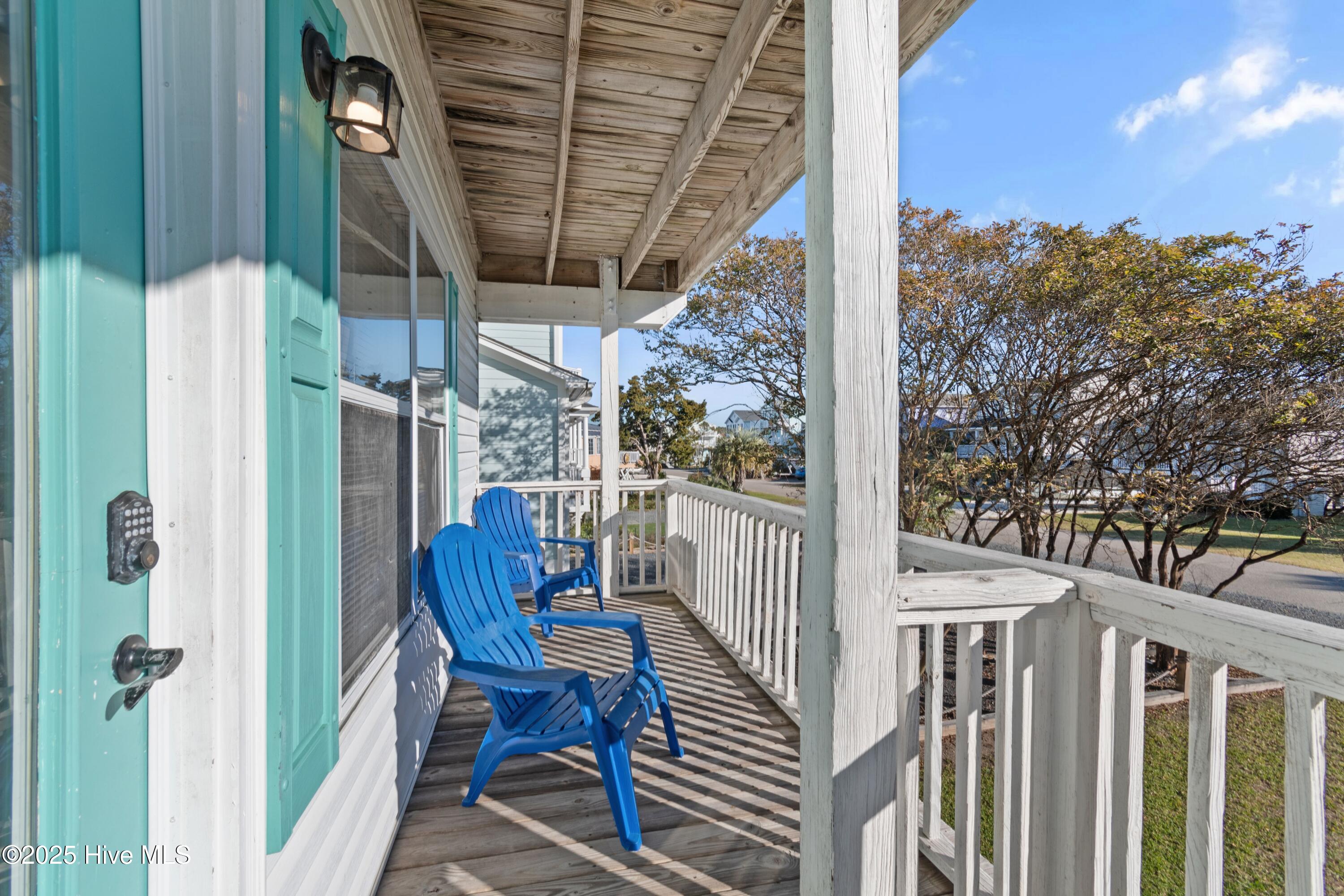 100542122 | Photo 13