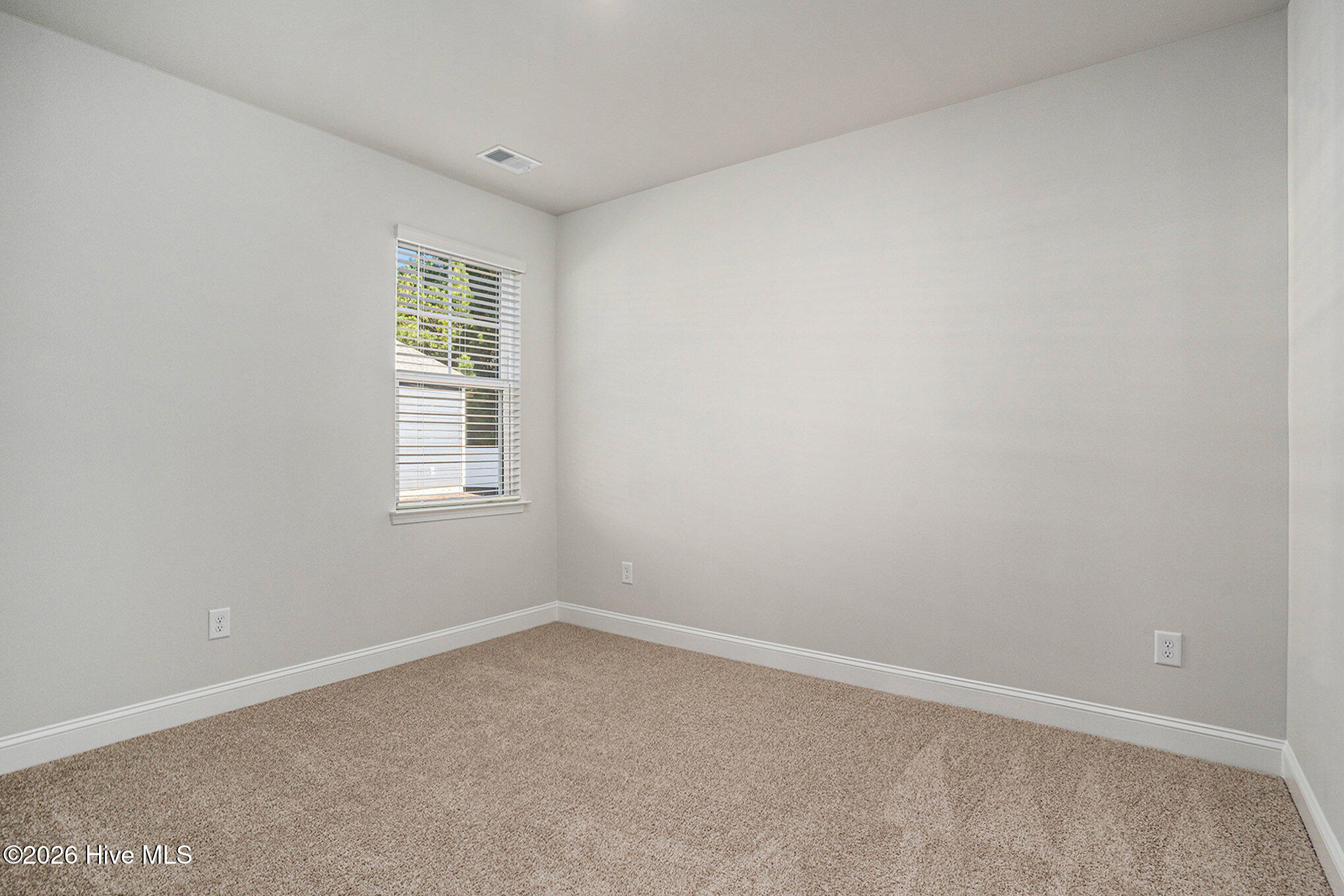 100556808 | Photo 23