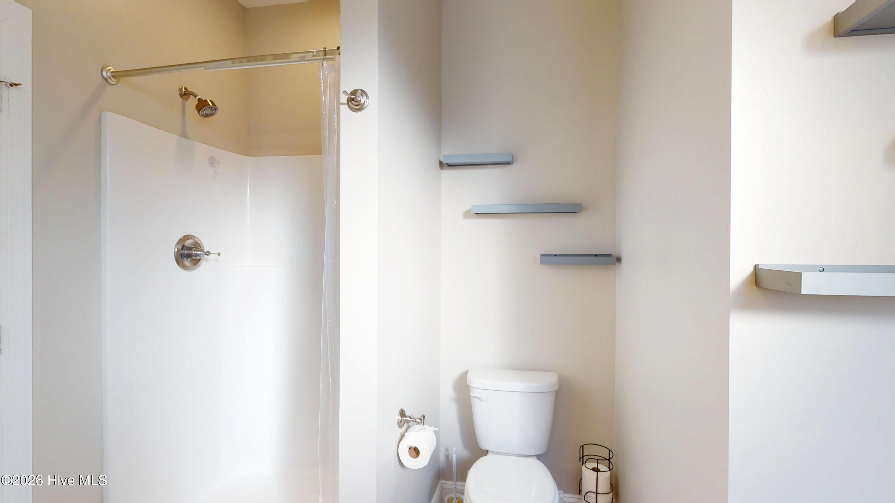 100547102 | Photo 41