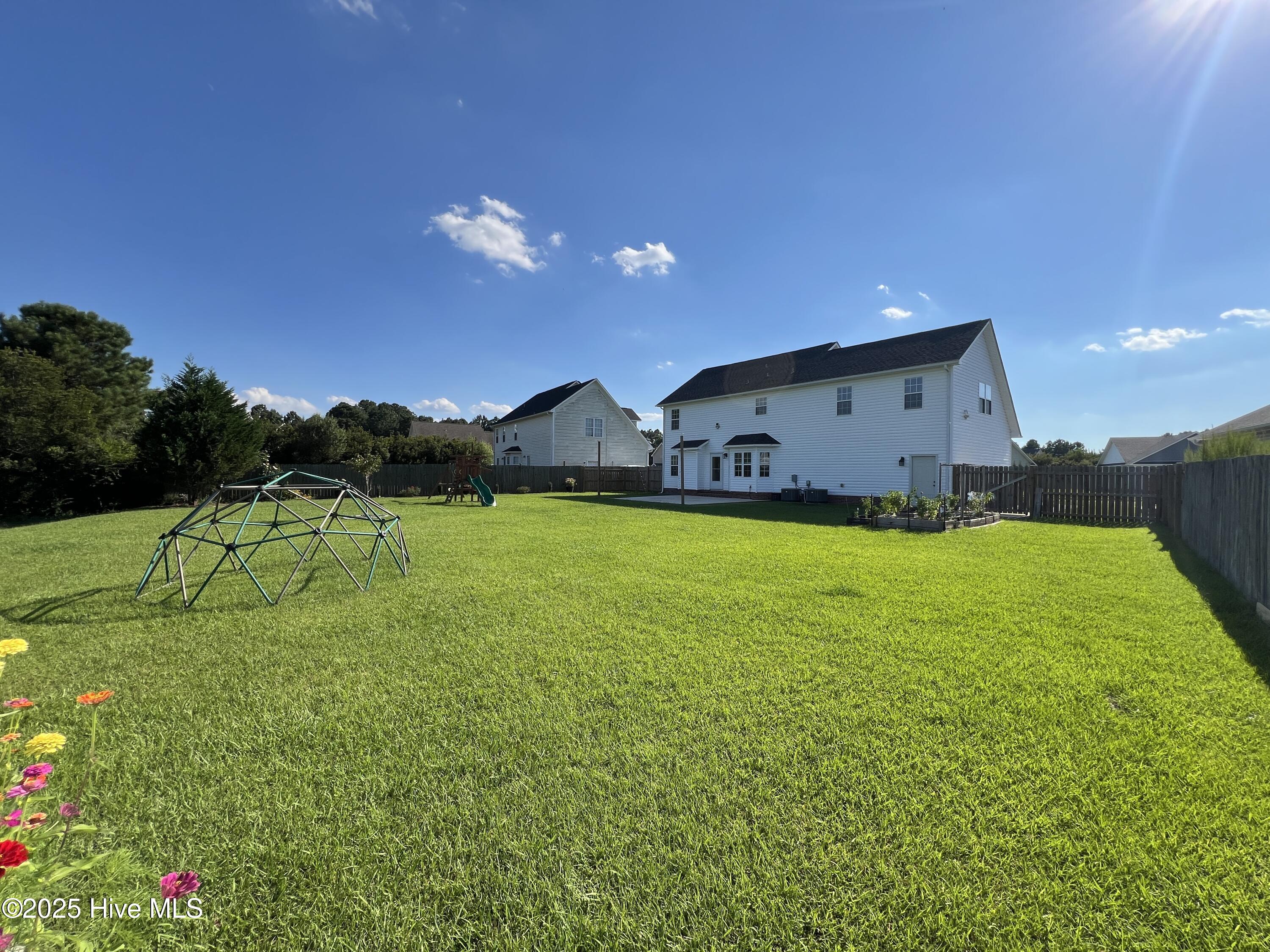 100528516 | Photo 41