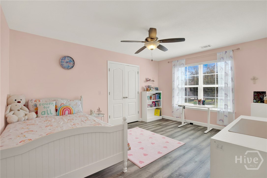 Bedroom 2 – Upstairs