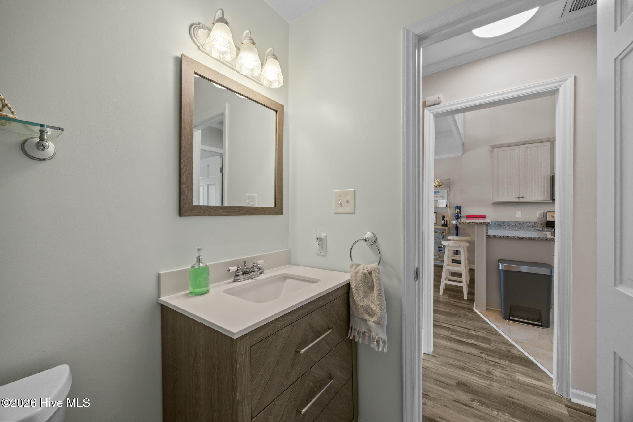 100555604 | Photo 27