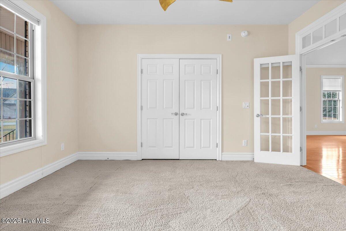 100559889 | Photo 22