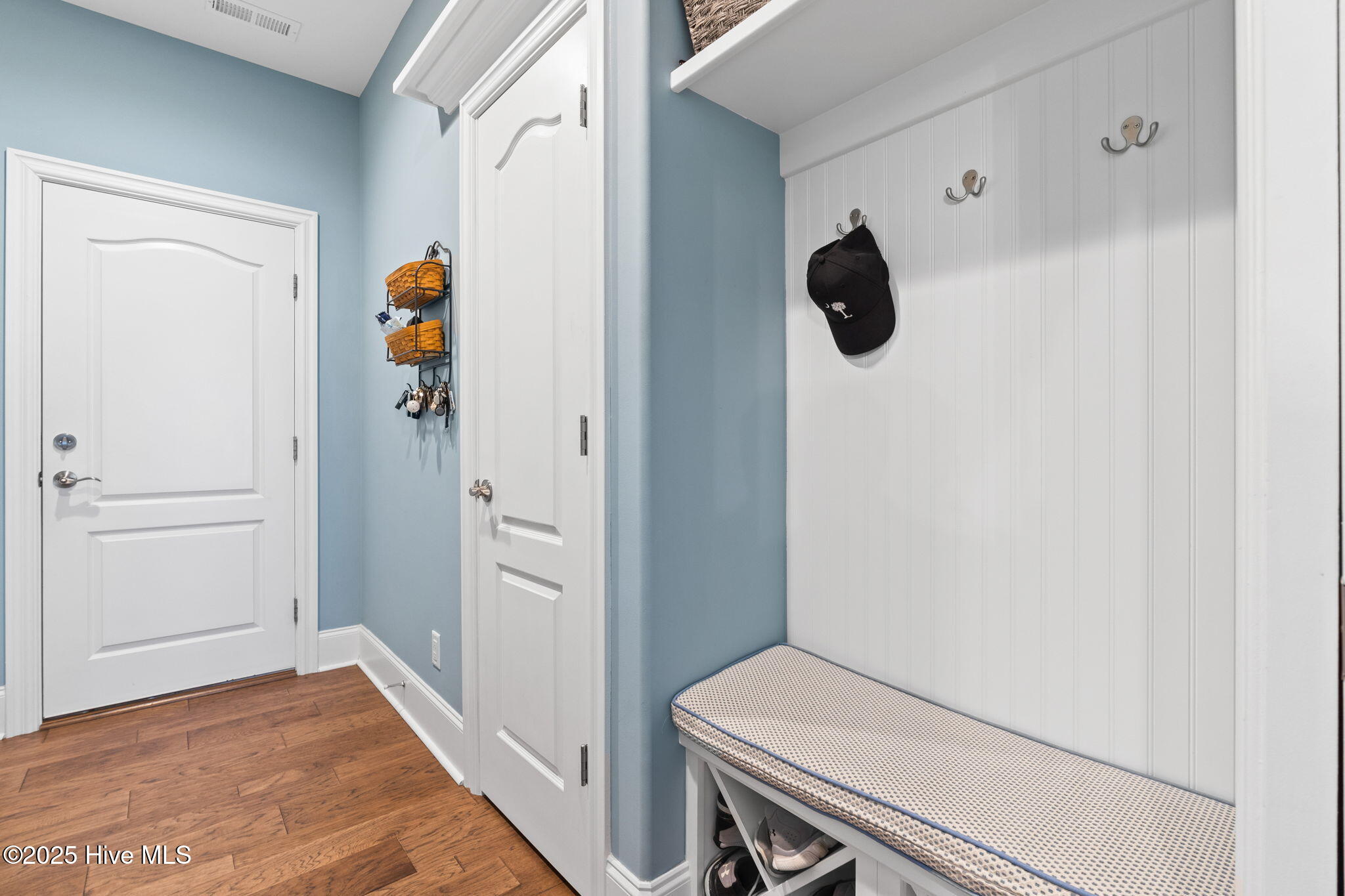 100553022 | Photo 56