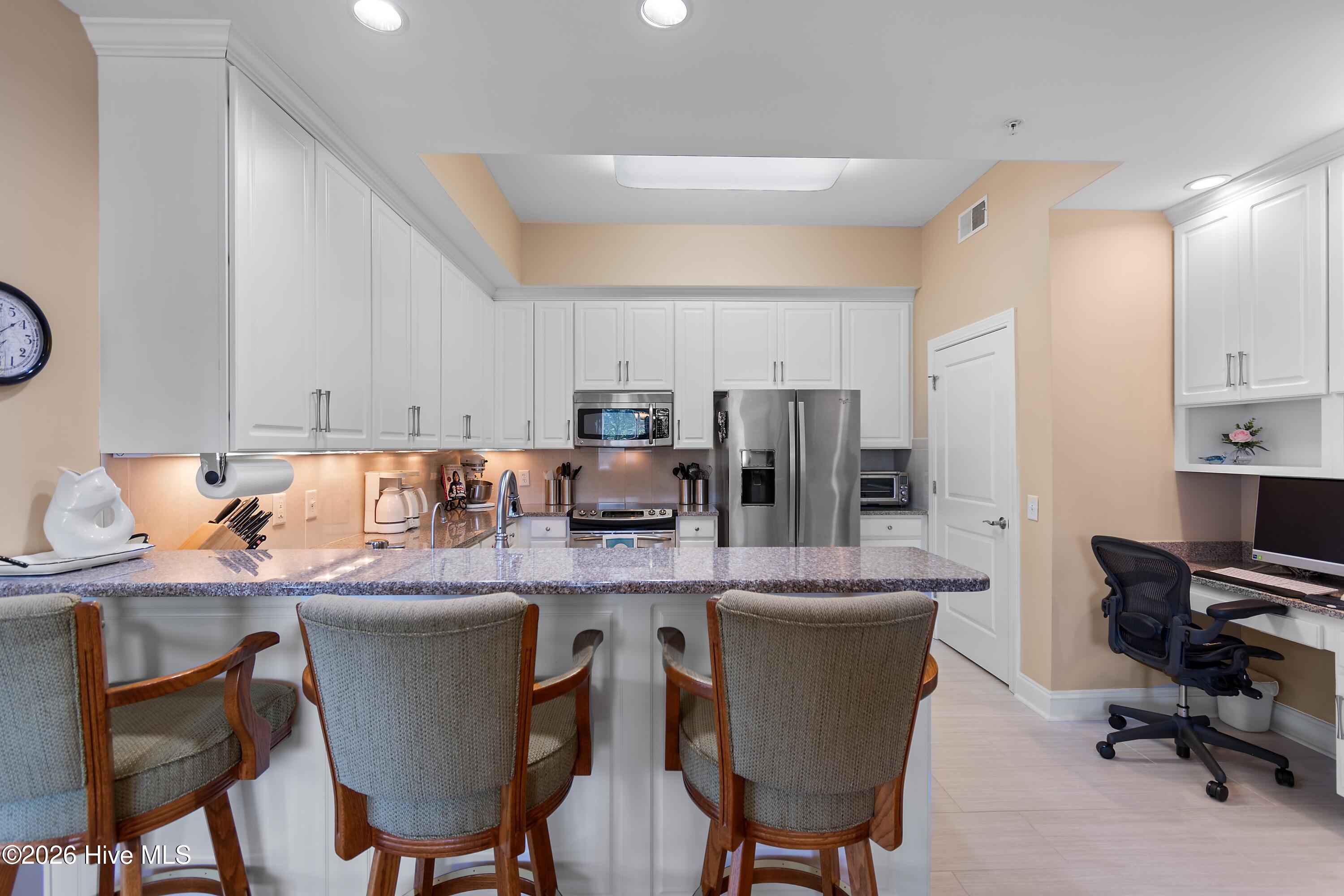 100567297 | Photo 19