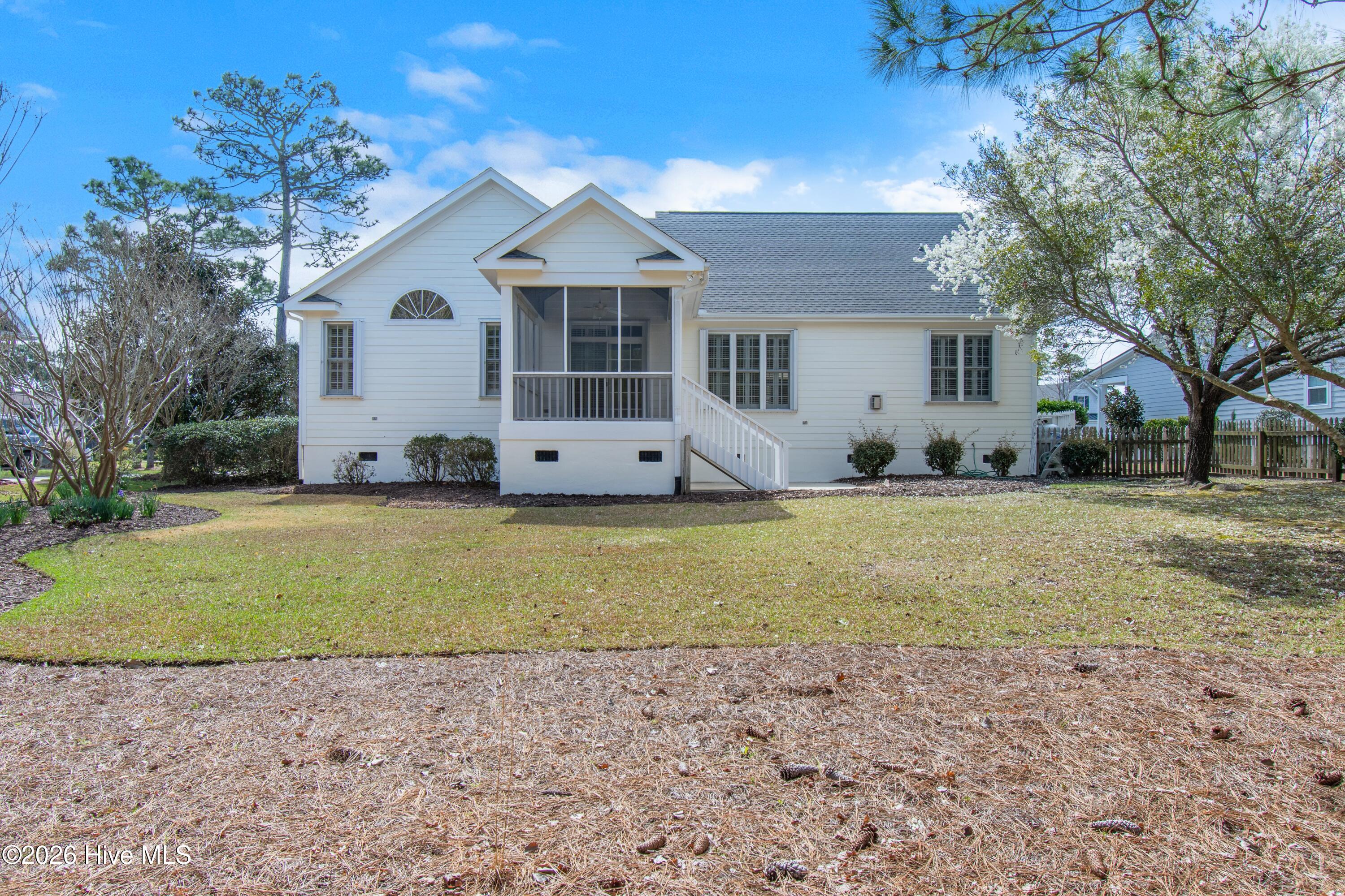 100561383 | Photo 37