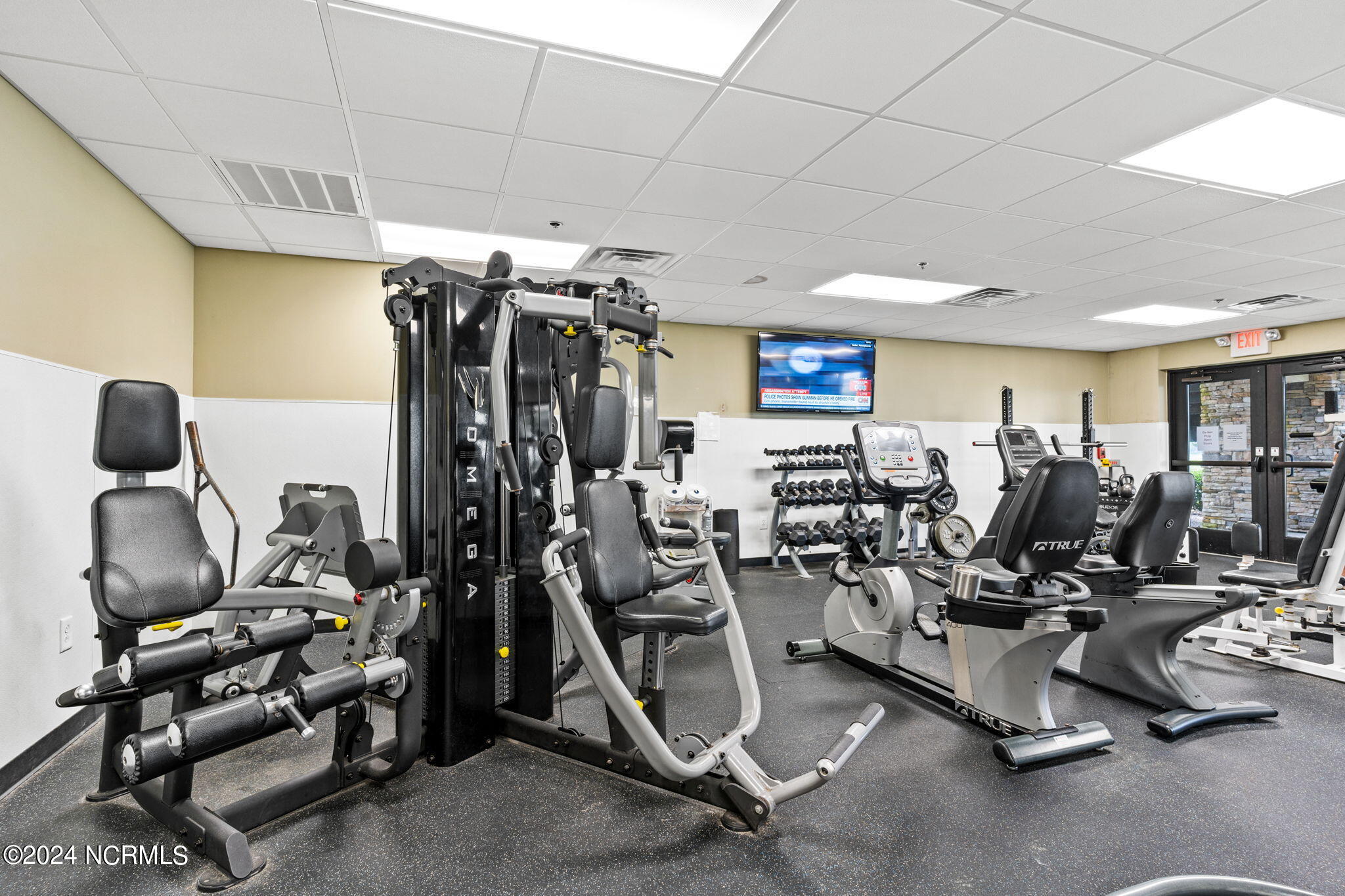 100550623 | Photo 32