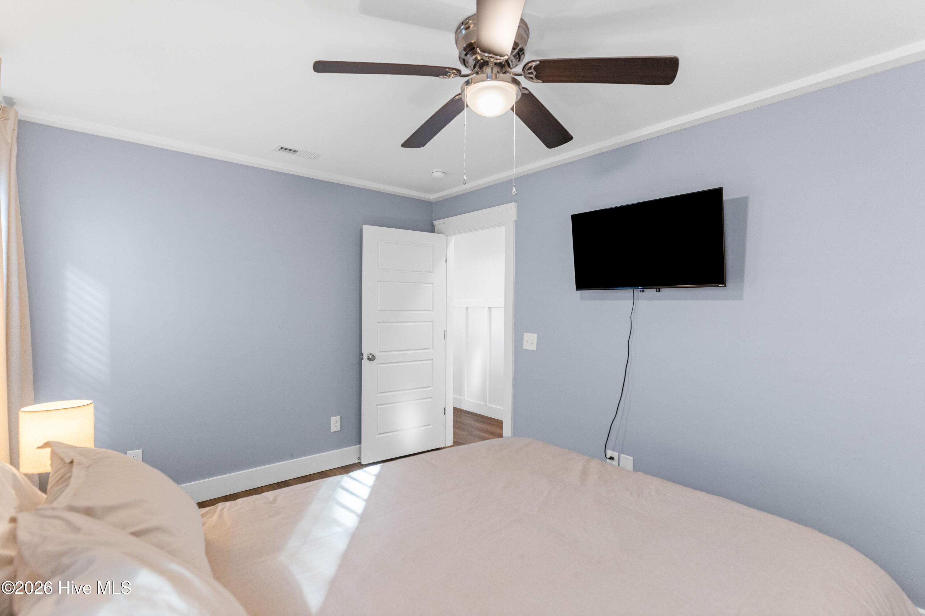 100551321 | Photo 26