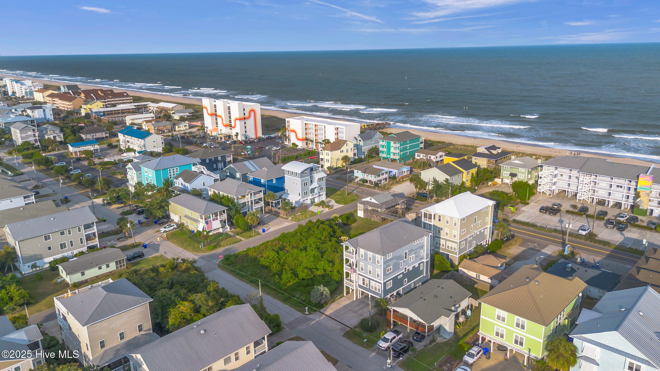 100530363 | Photo 50