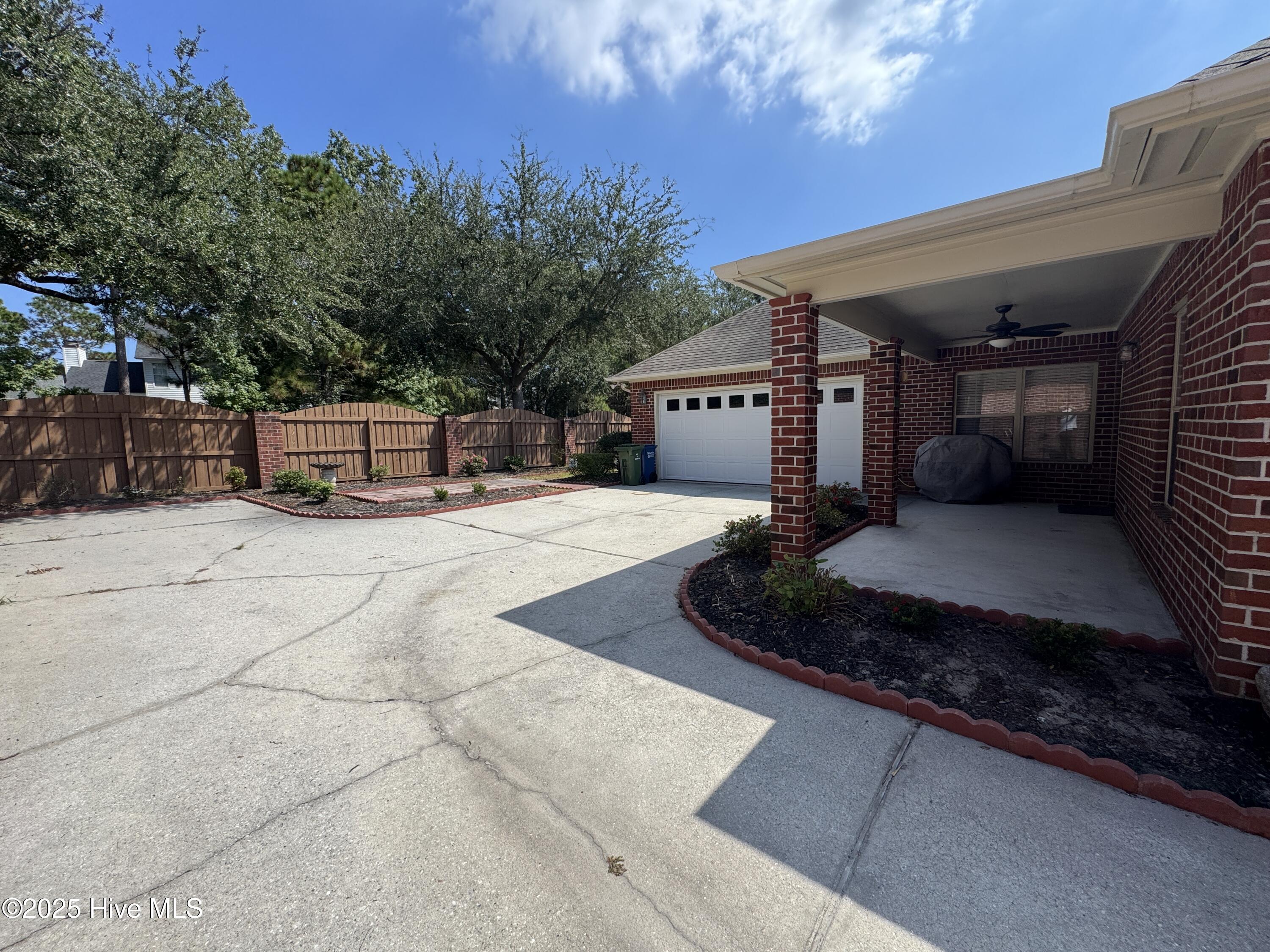 100532583 | Photo 29