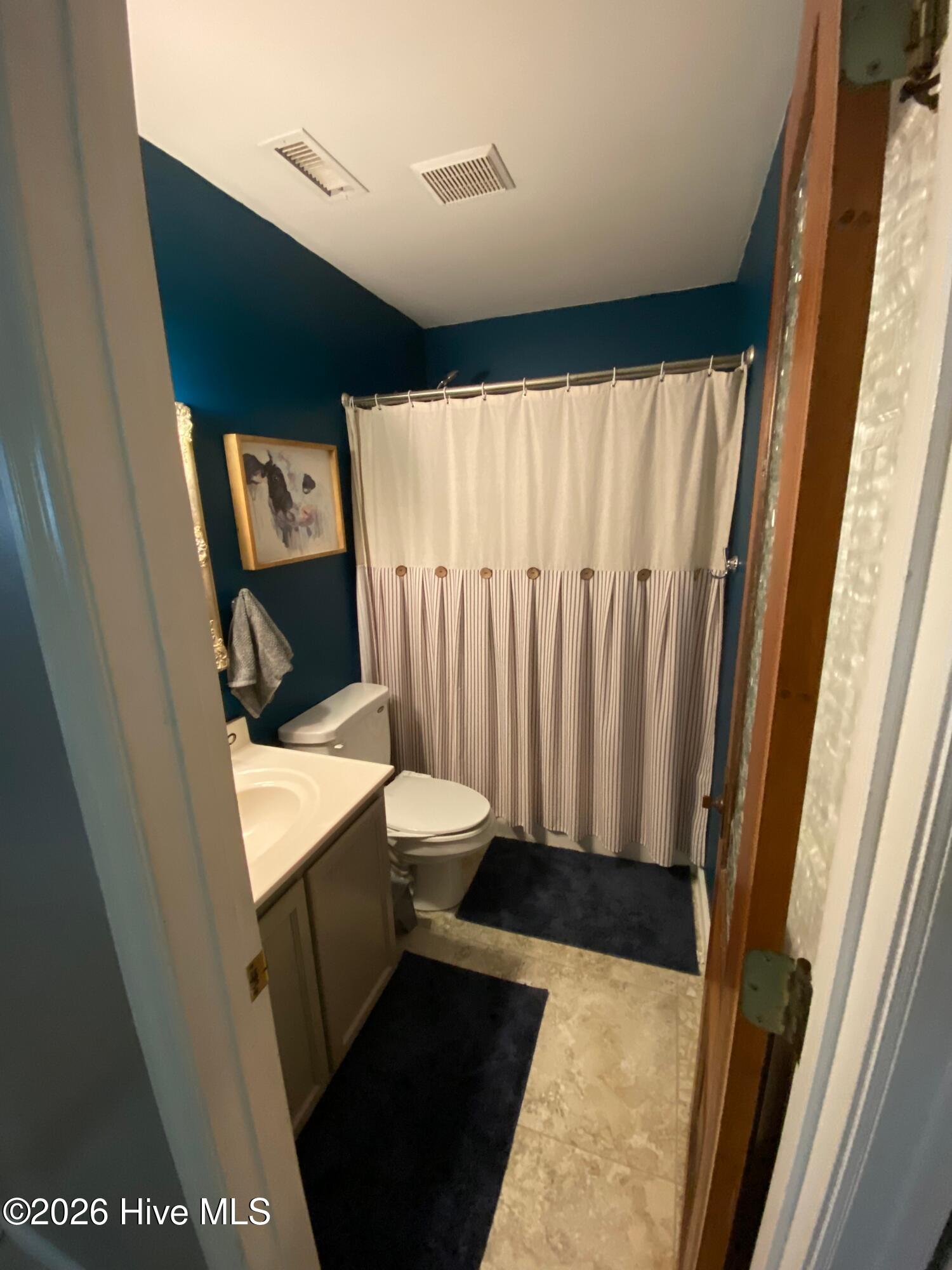 100555629 | Photo 28