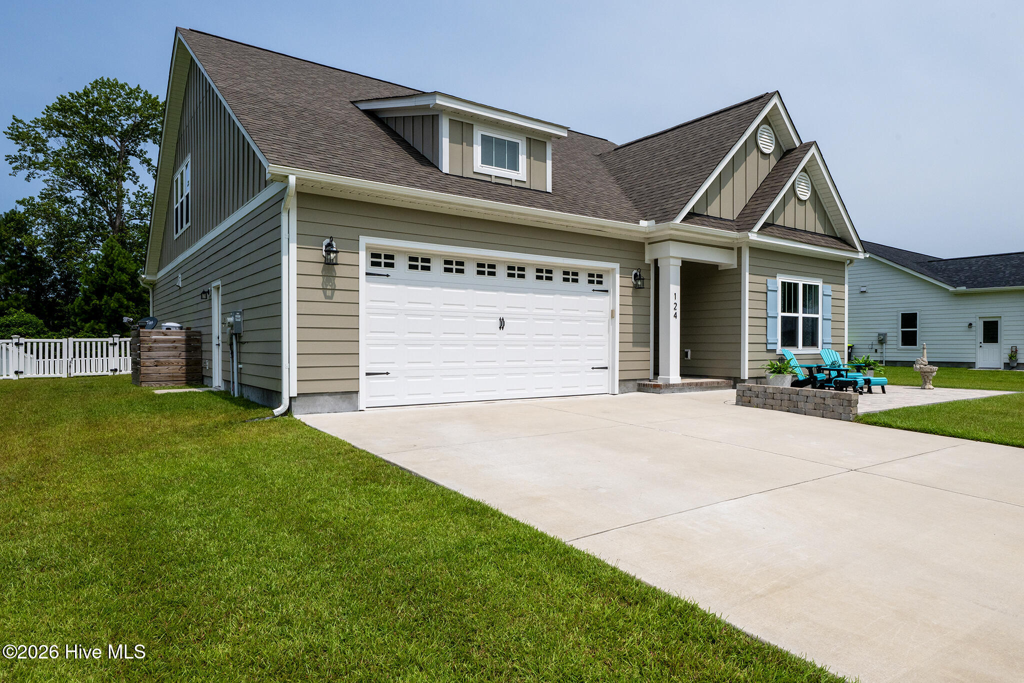 124 S Brightleaf Drive,Minnesott Beach