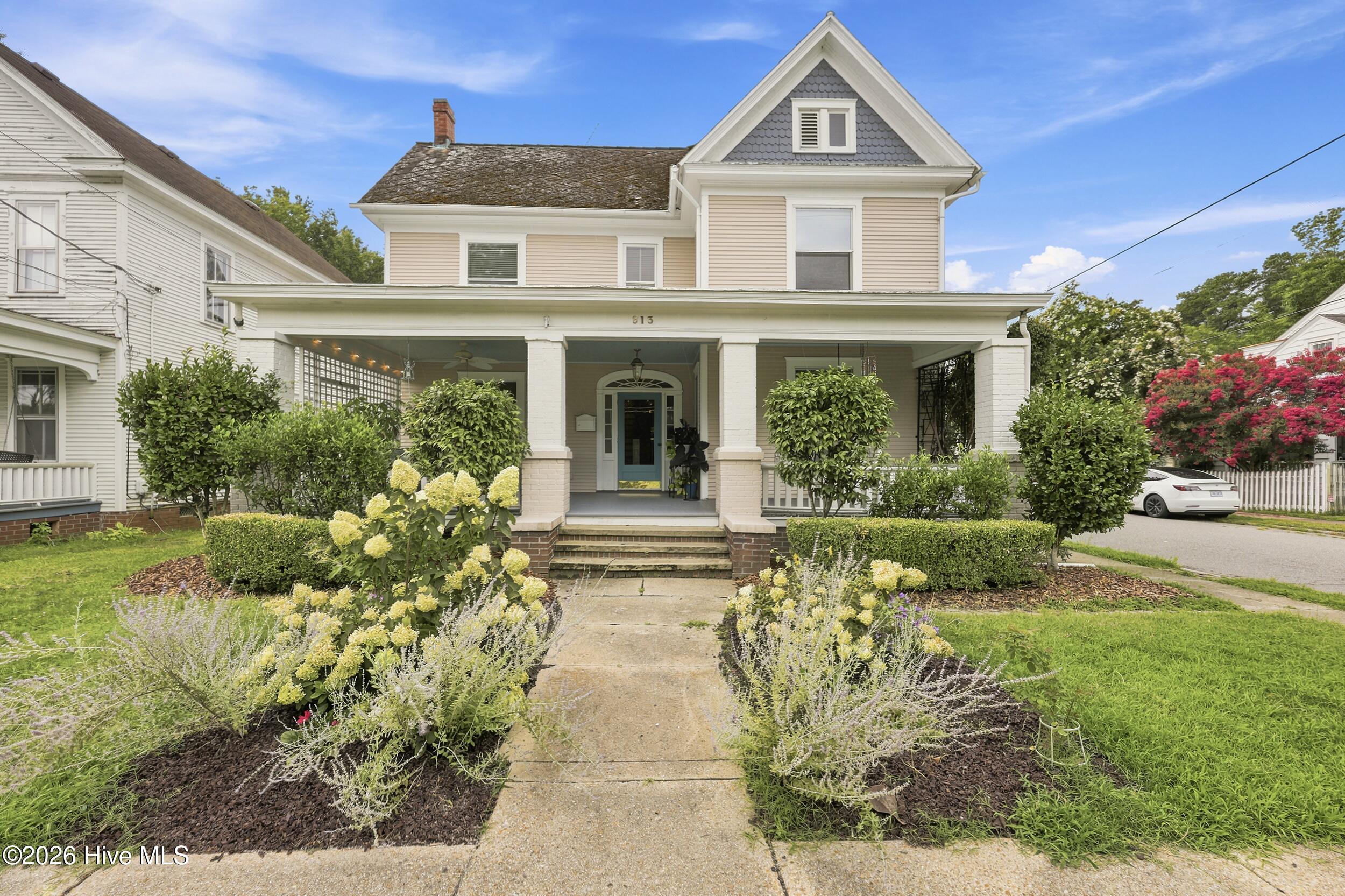 1st image of 813 W Main St, Elizabeth City, NC 27909 | MLS# 100590463