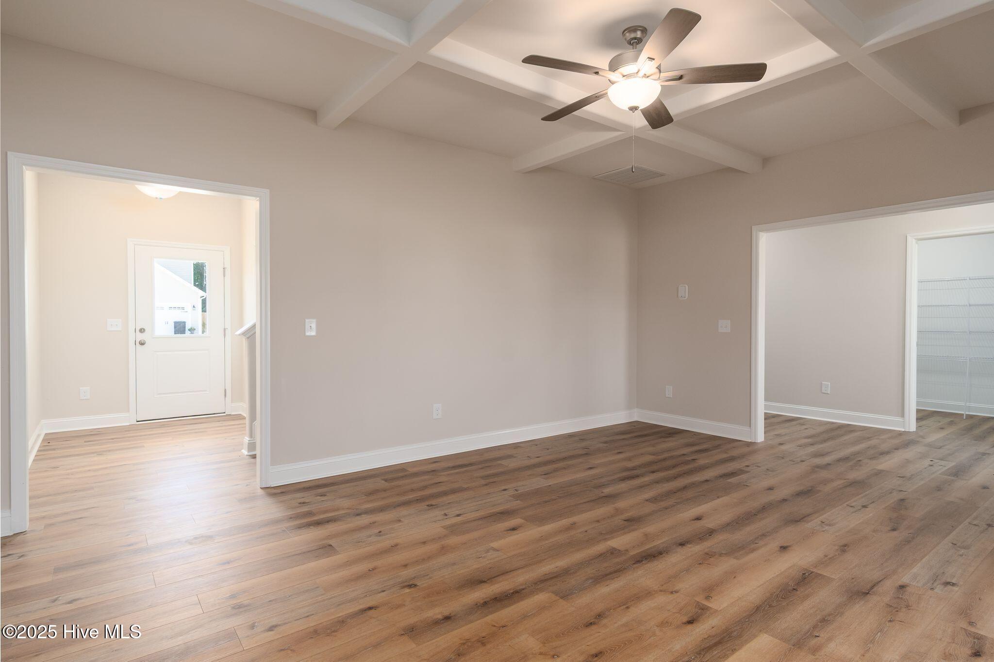 100496032 | Photo 10