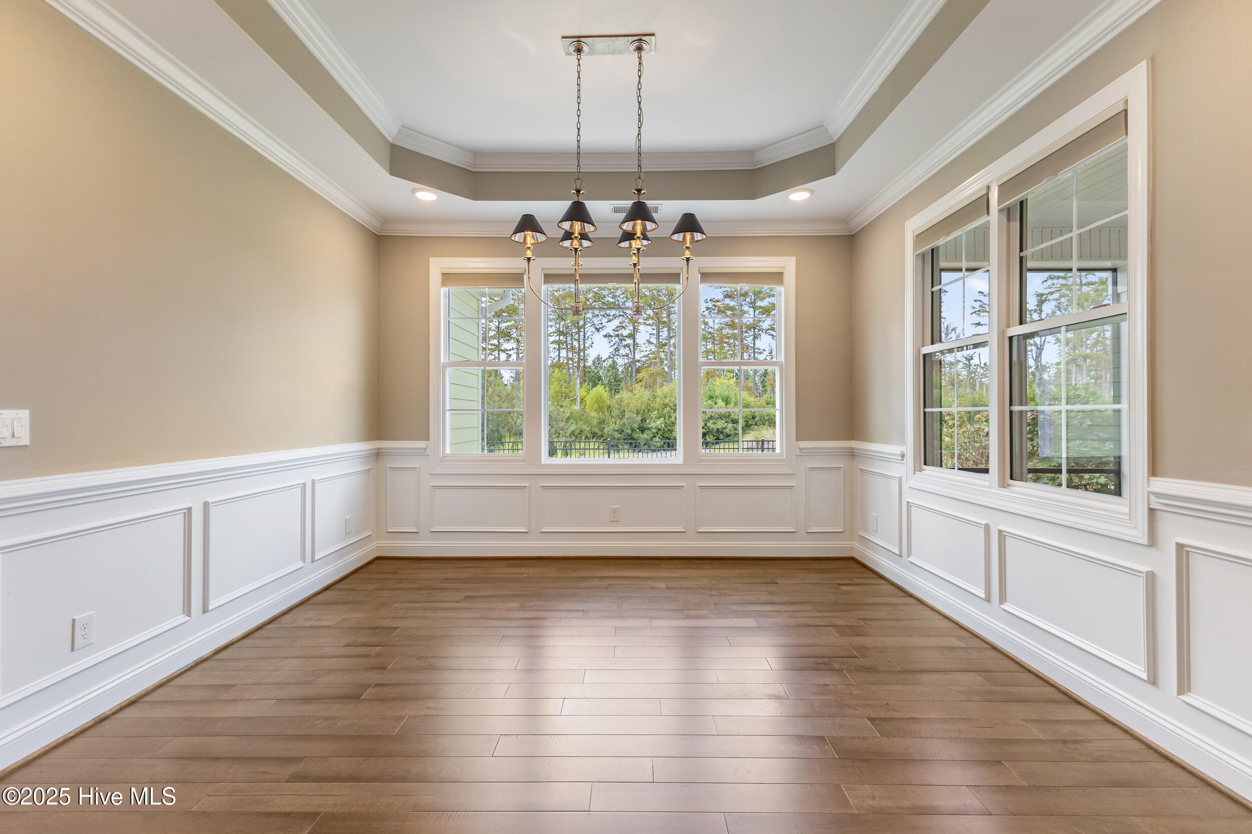 100534390 | Photo 28