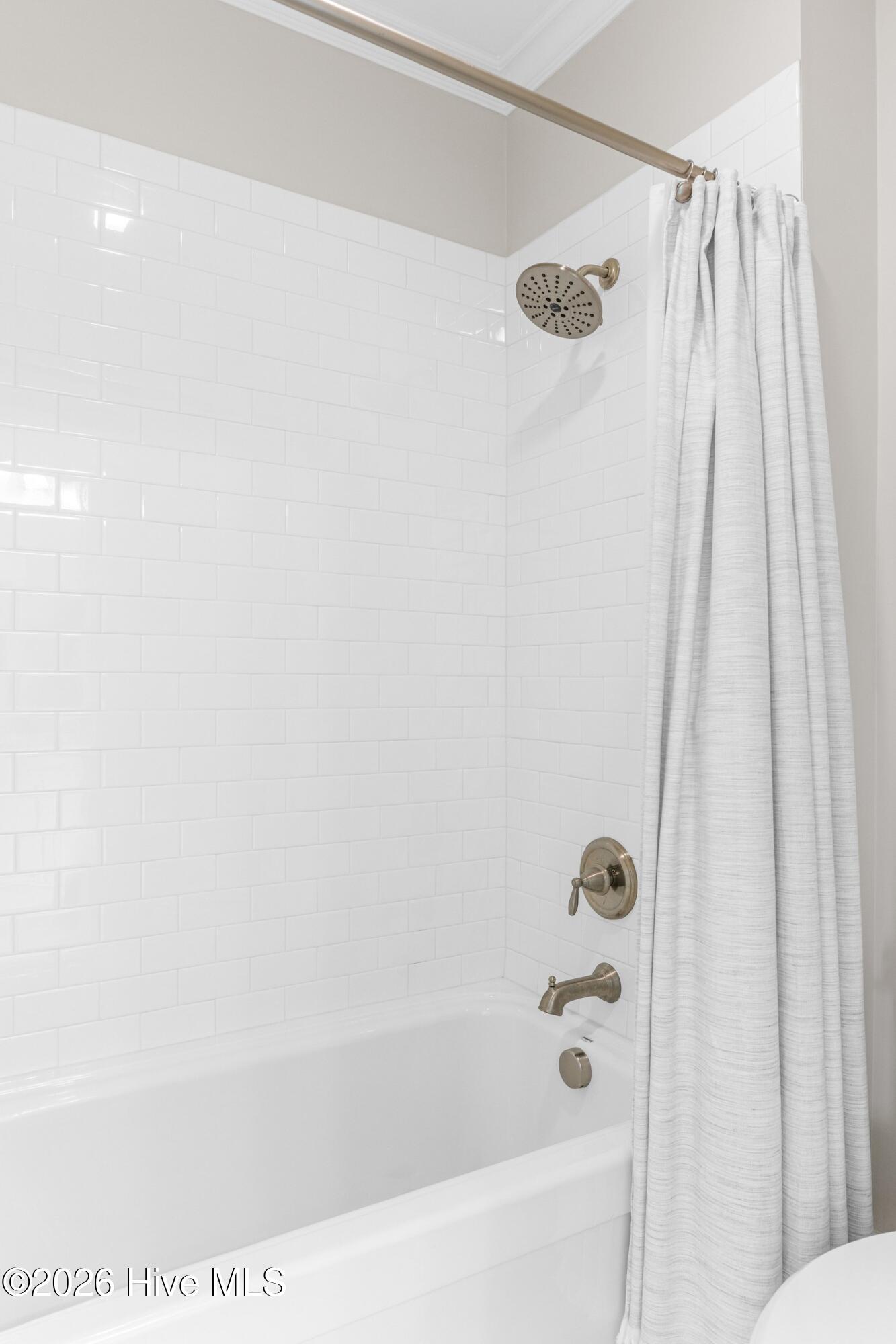 100550538 | Photo 30