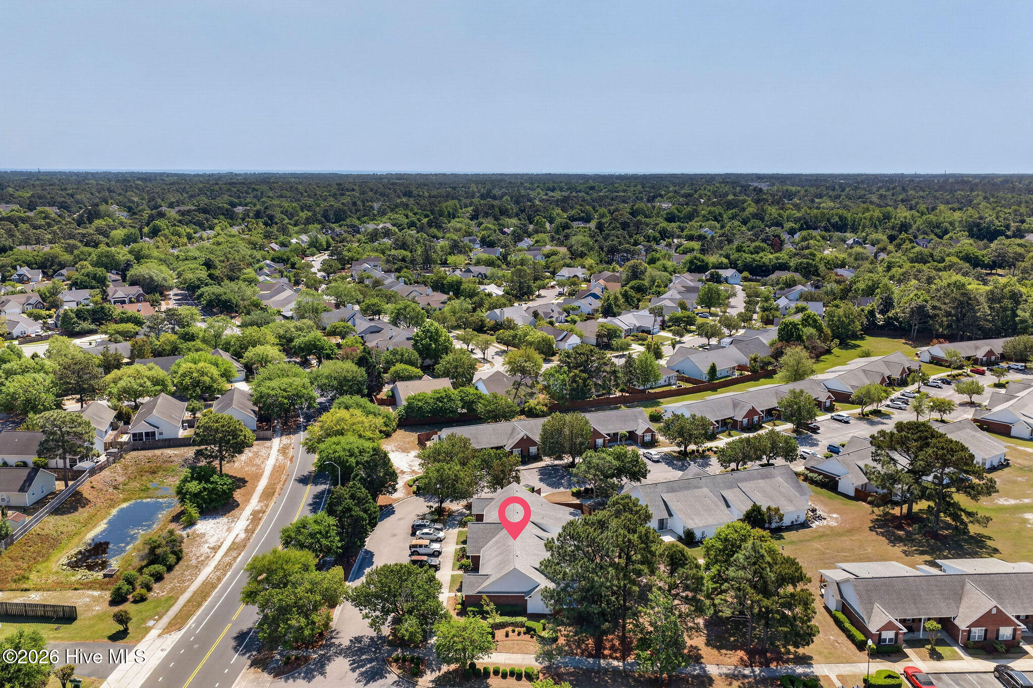 100568008 | Photo 27