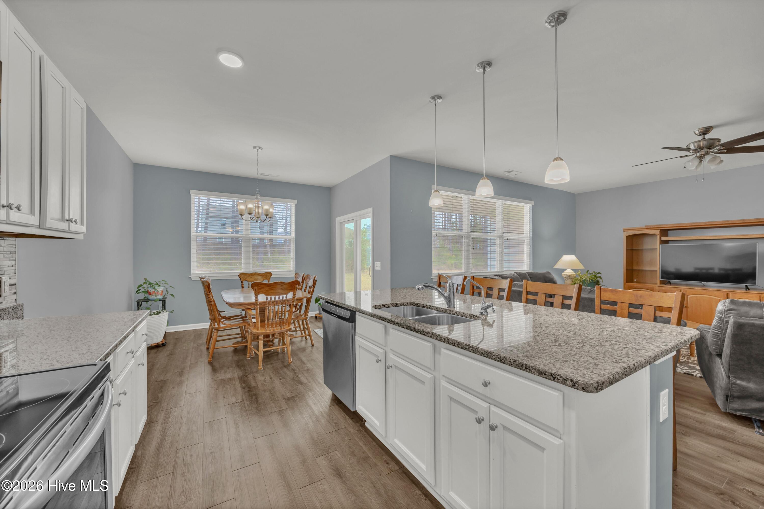 100557551 | Photo 10