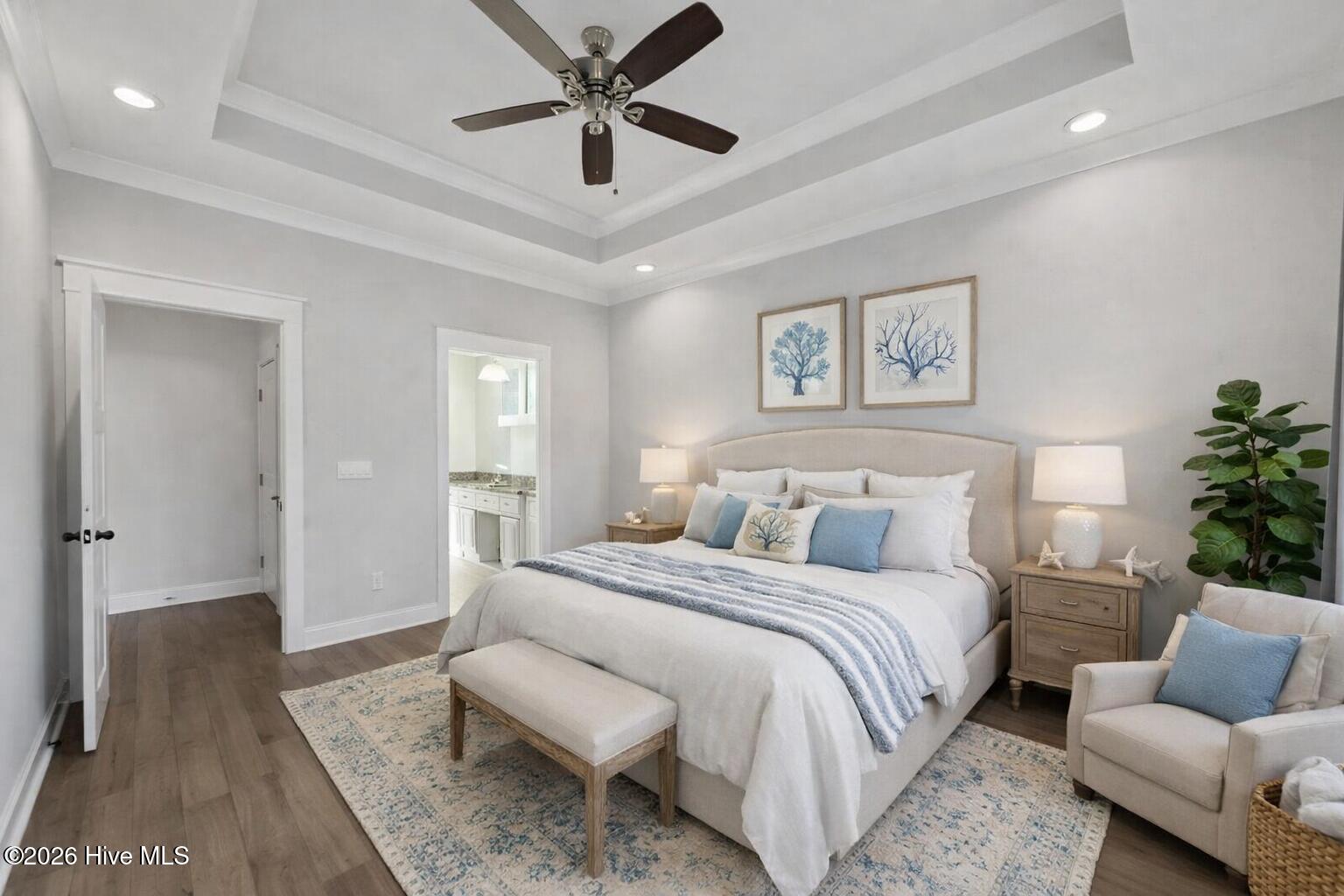 100545820 | Photo 15