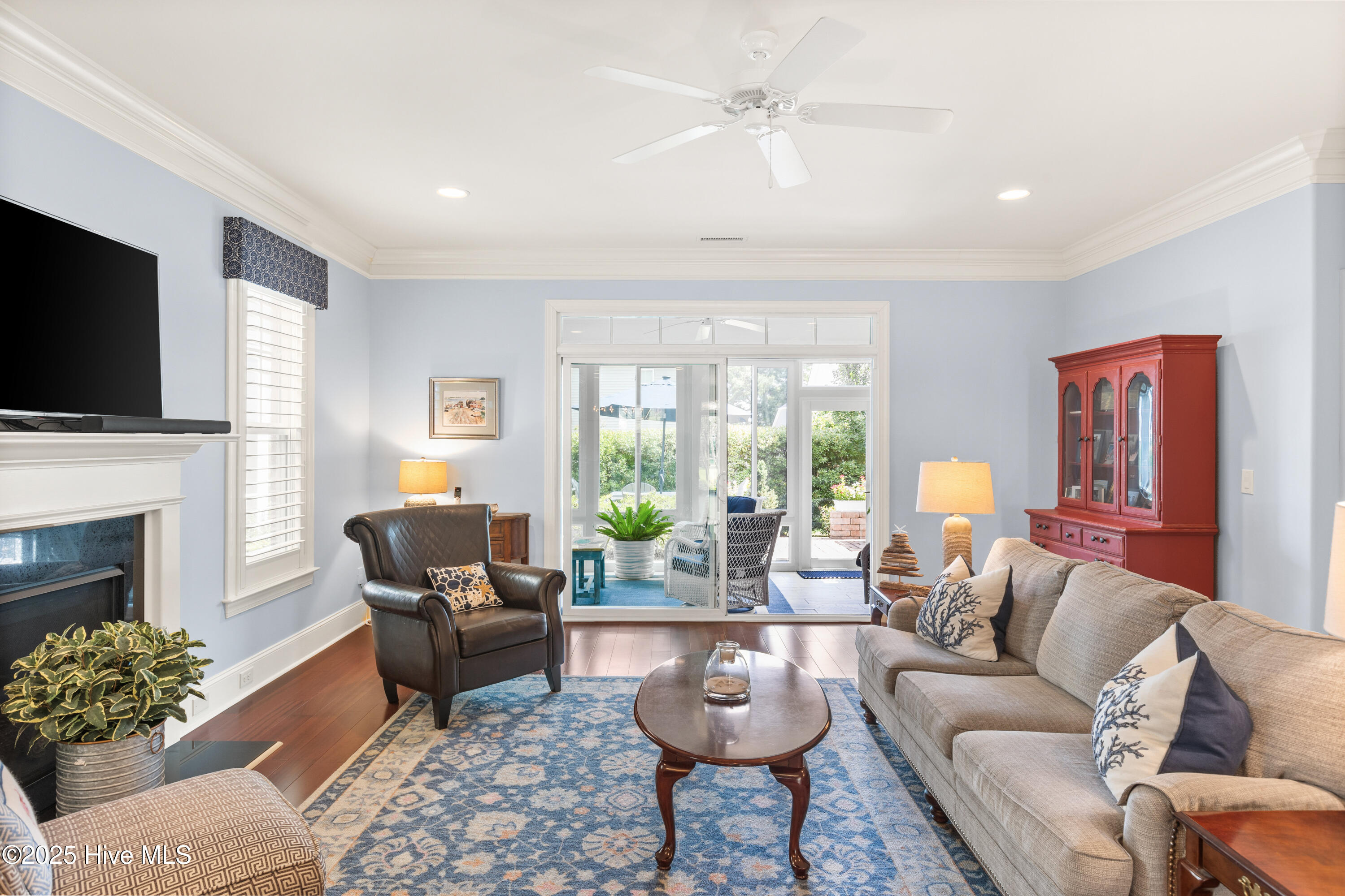 100559107 | Photo 19