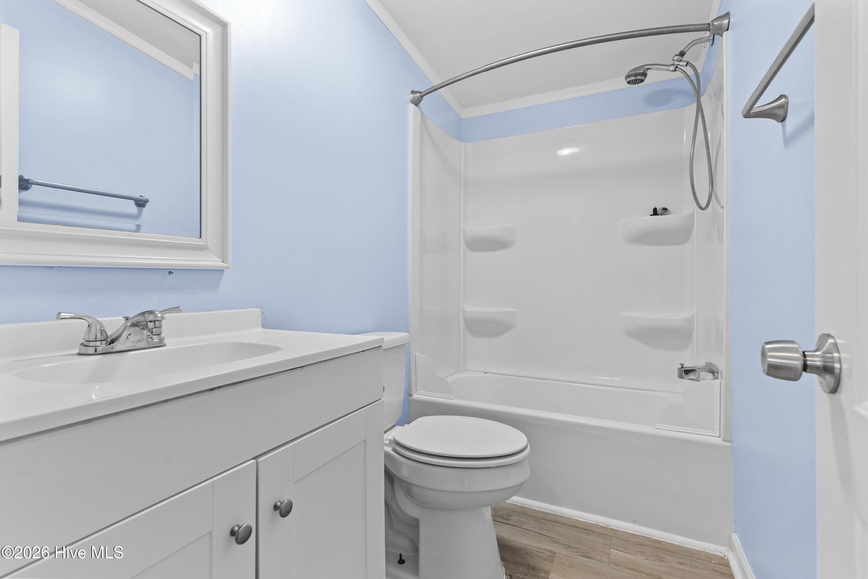 100551408 | Photo 32