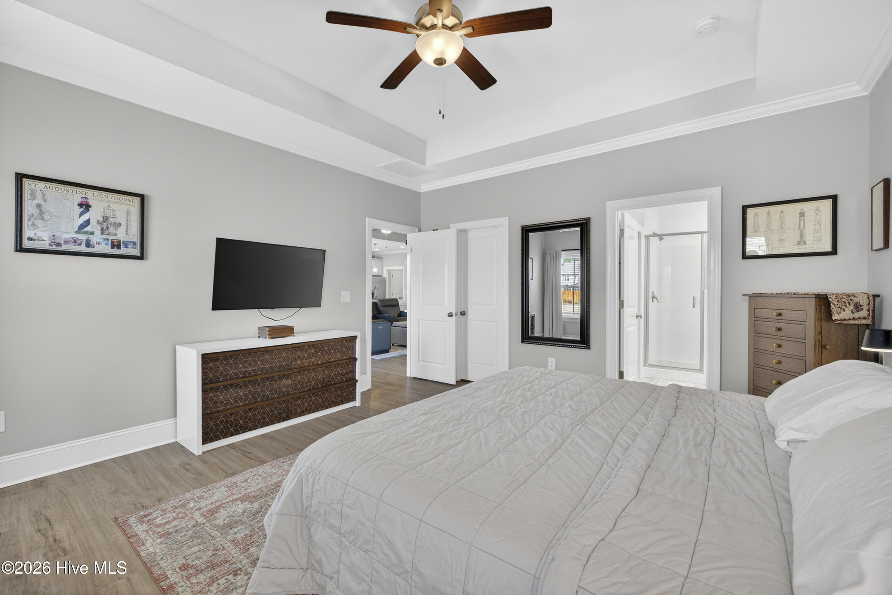 100564336 | Photo 24