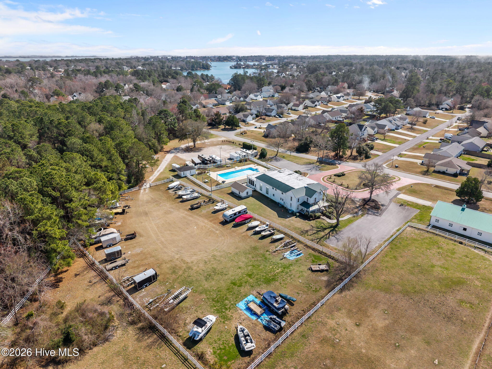 100559515 | Photo 53