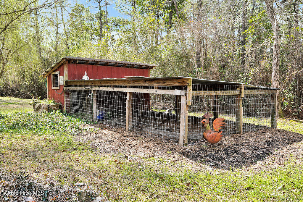 100560144 | Photo 33