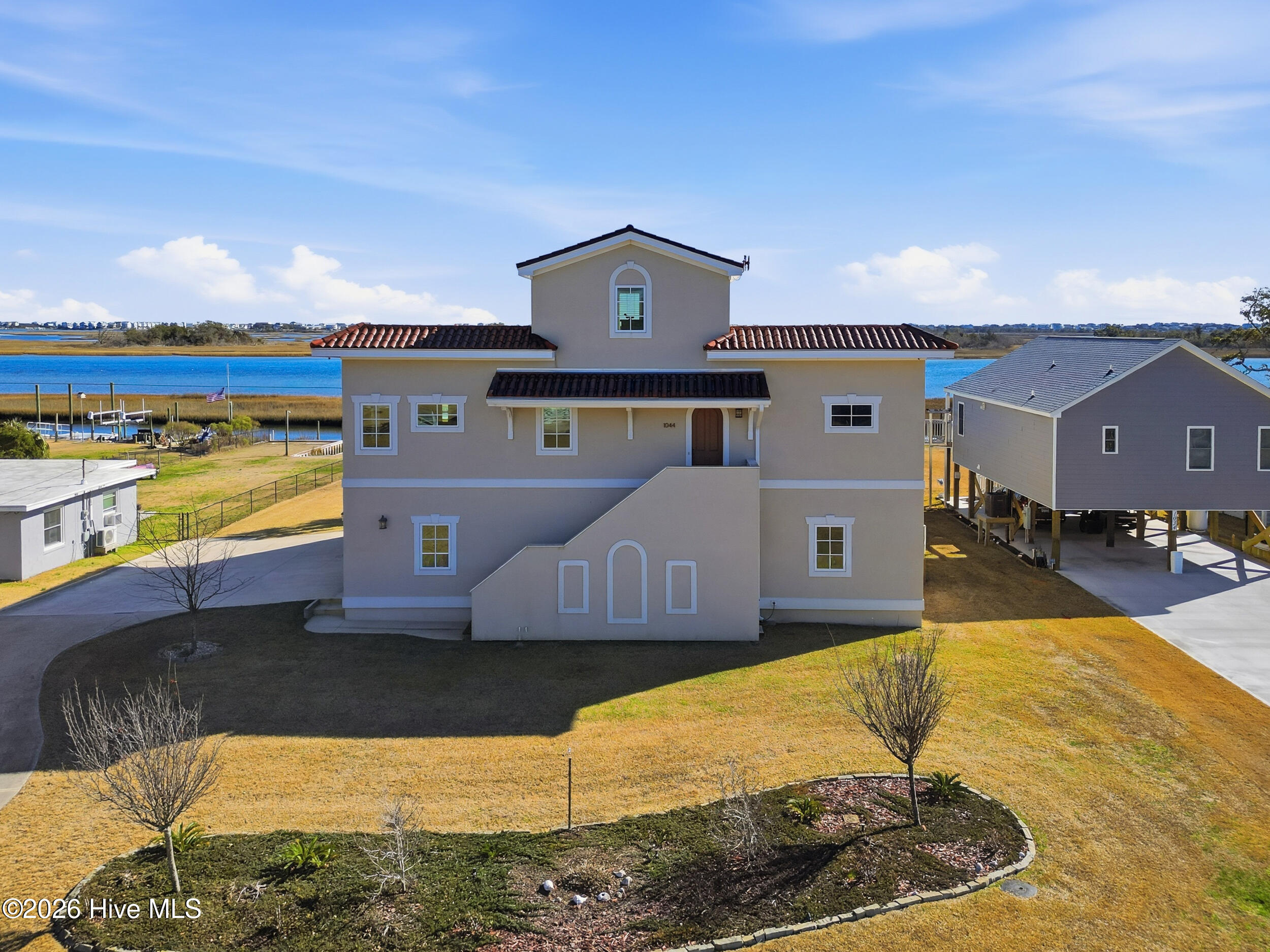 100549551 | Photo 68