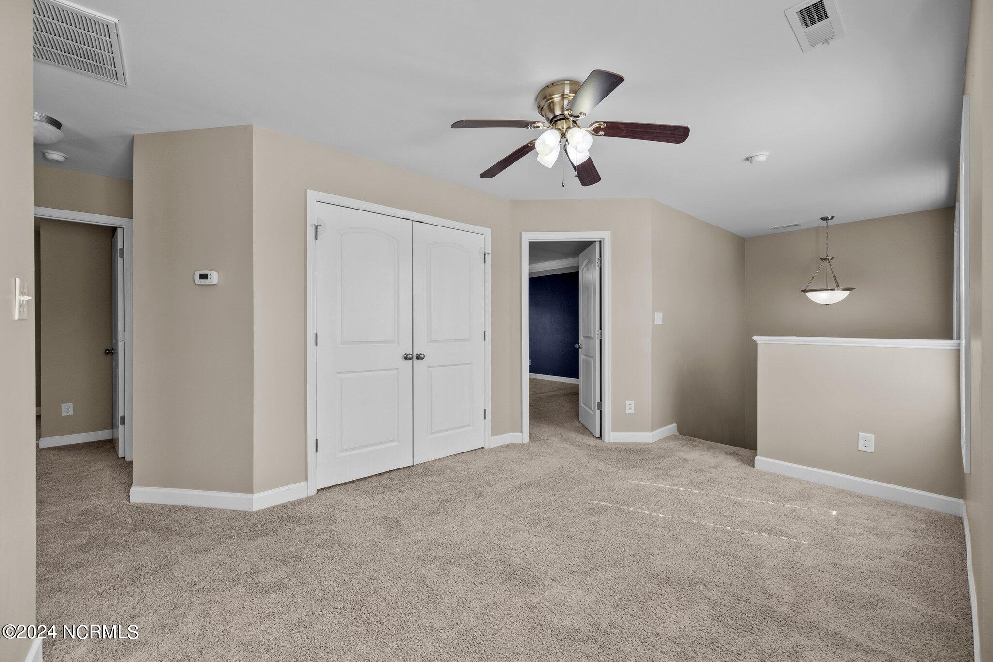 100544089 | Photo 12